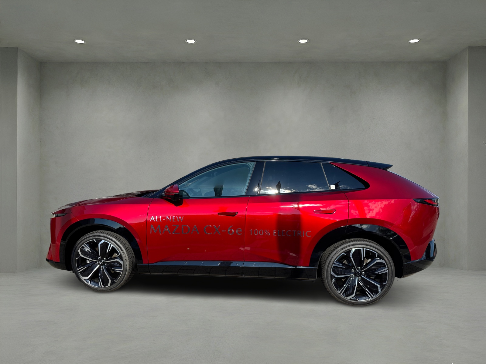 MAZDA CX-6e 68,8 kWh Takumi-showroom-element-2