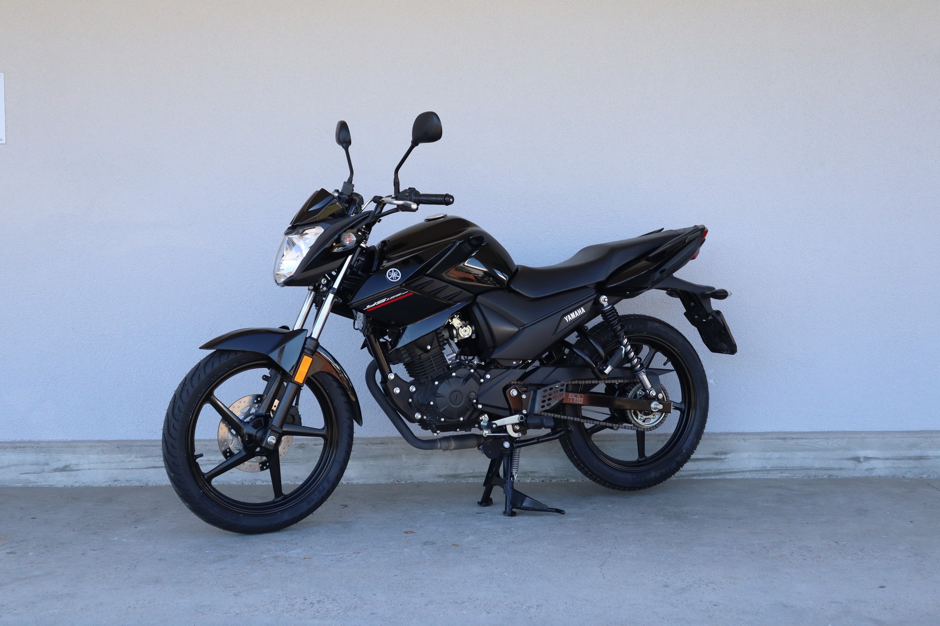 YAMAHA YS 125-image-4