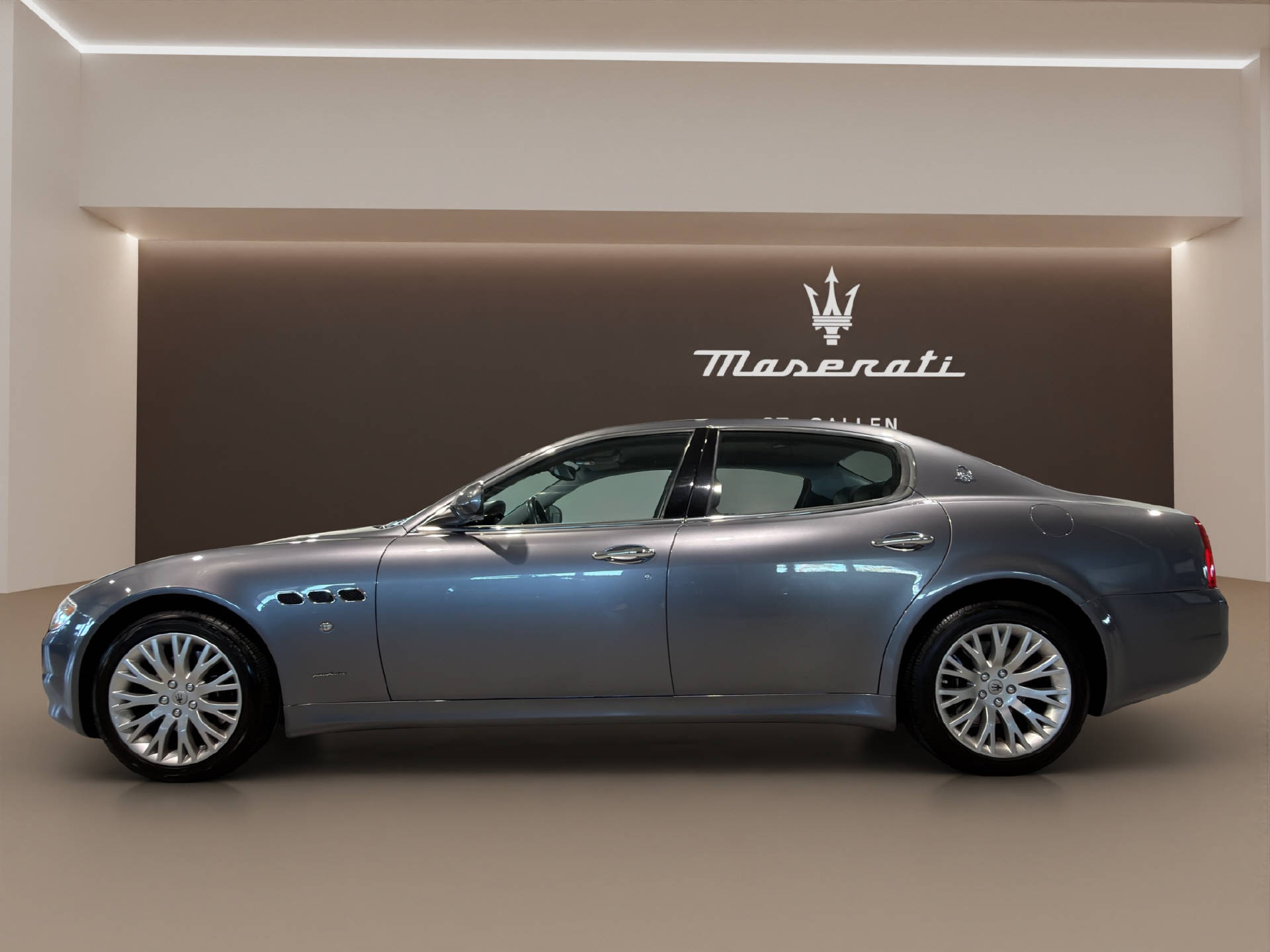 MASERATI Quattroporte 4.2 V8-image-7