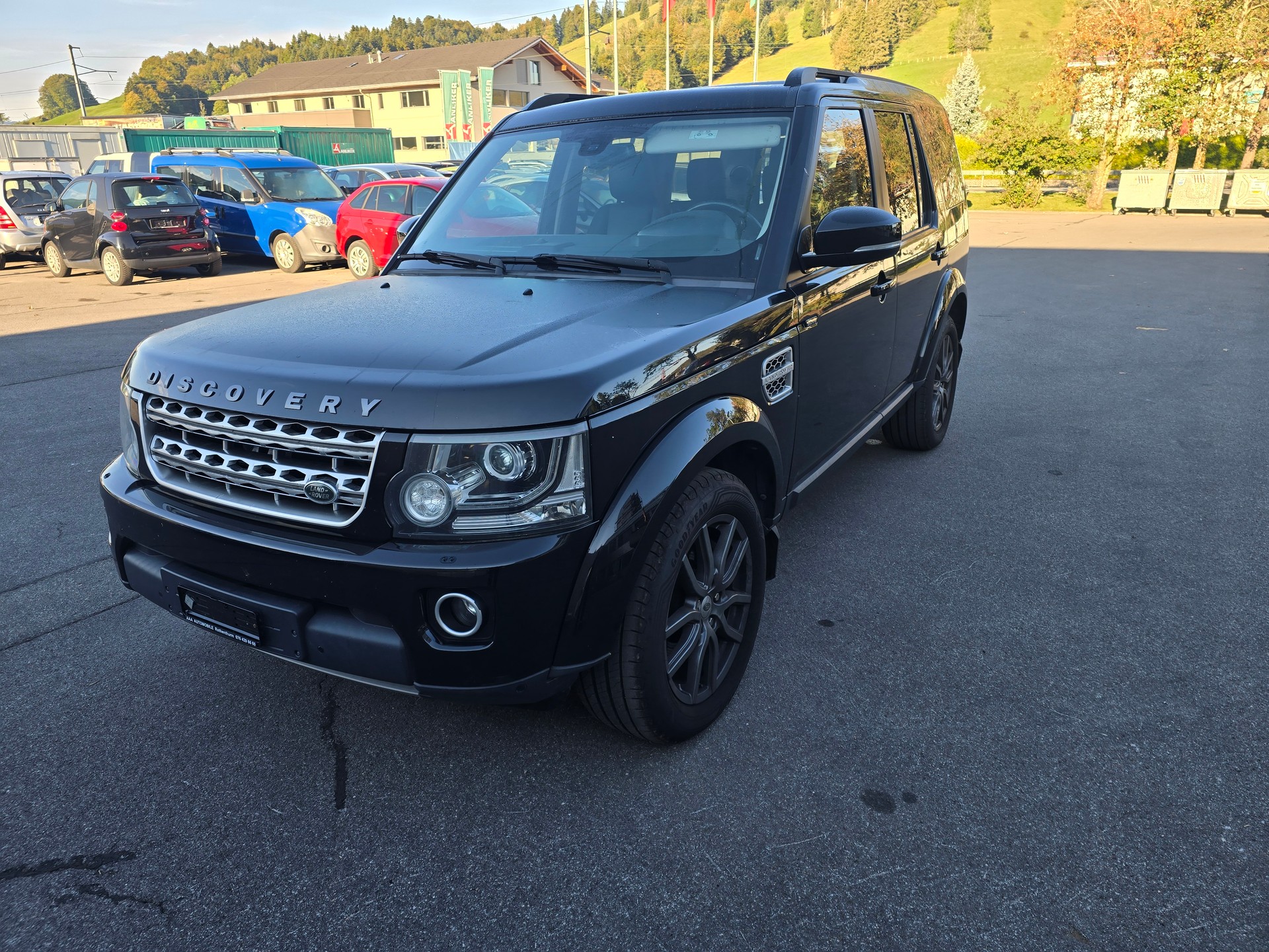 LAND ROVER Discovery 3.0 SDV6 HSE Luxury Automatic-image-2