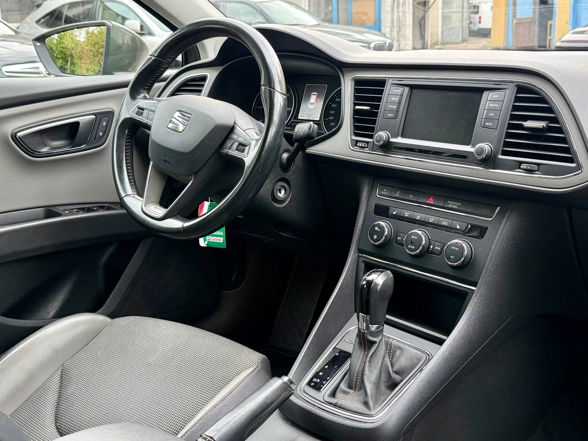 SEAT Leon ST 2.0 TDI X-Perience 4Drive DSG-image-9