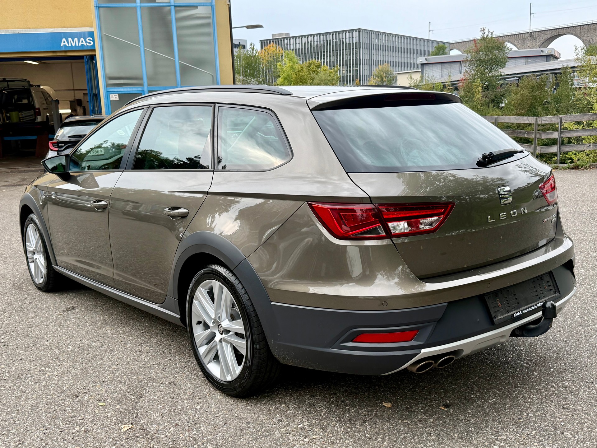 SEAT Leon ST 2.0 TDI X-Perience 4Drive DSG-image-3