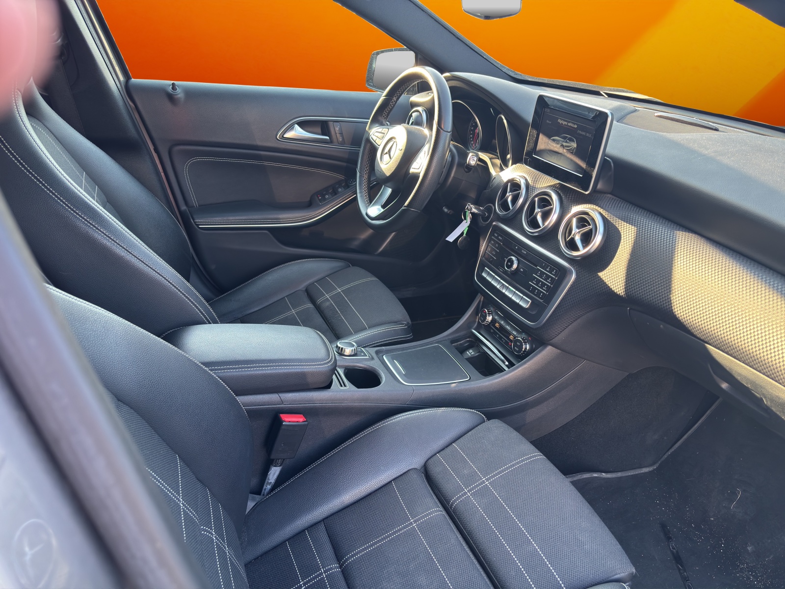 MERCEDES-BENZ A 200 Night Star 7G-DCT-image-11