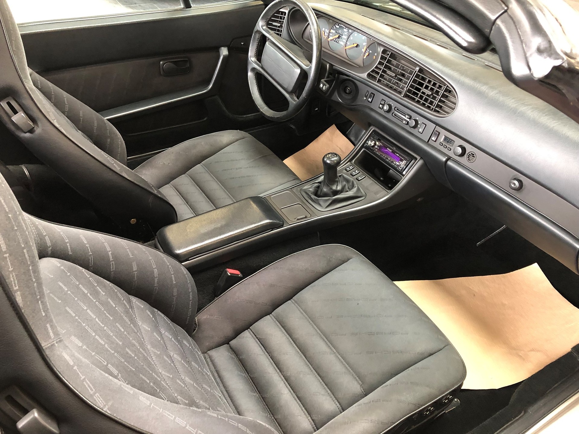PORSCHE 944 S2 Cabriolet-image-11