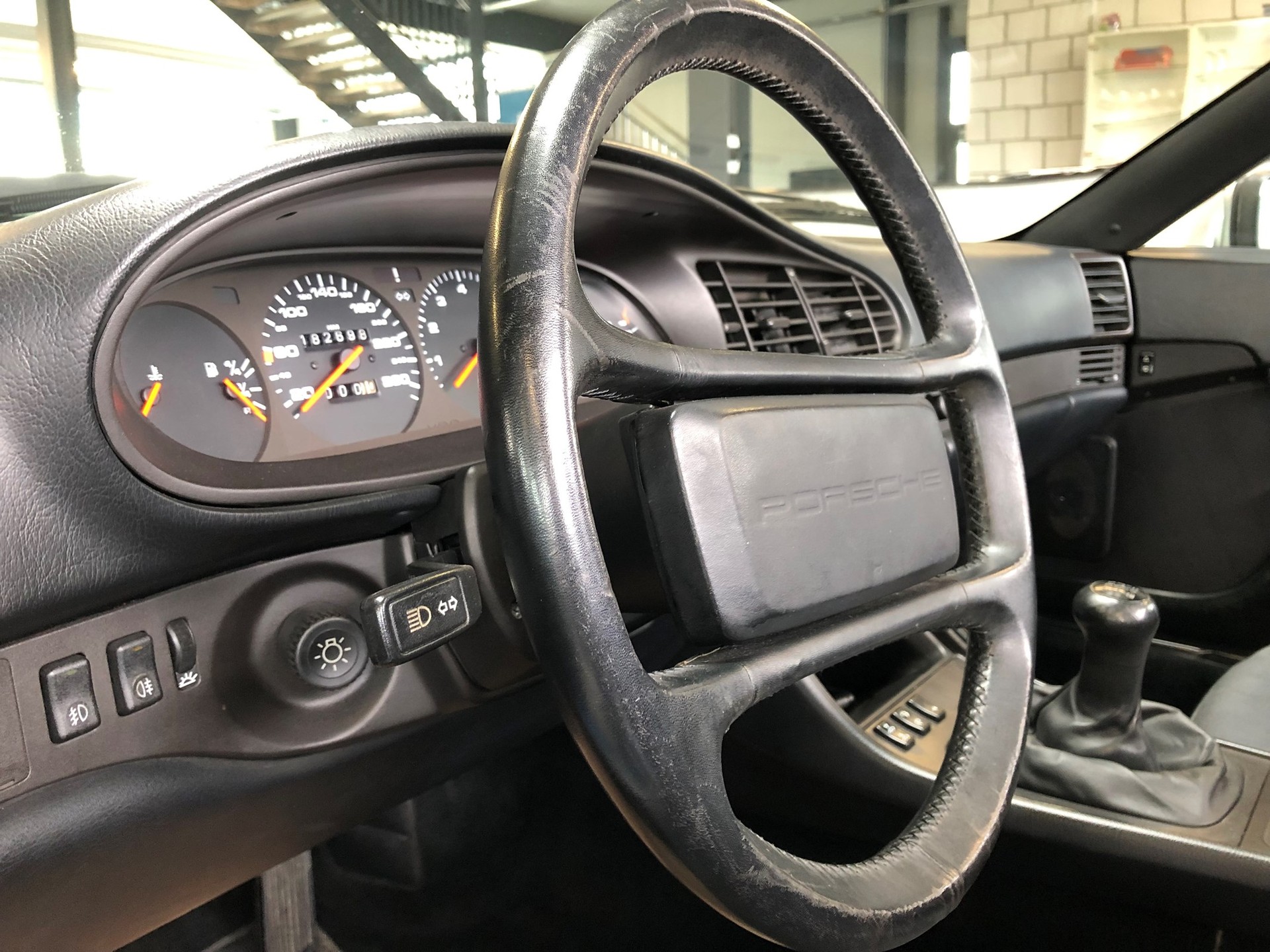 PORSCHE 944 S2 Cabriolet-image-21