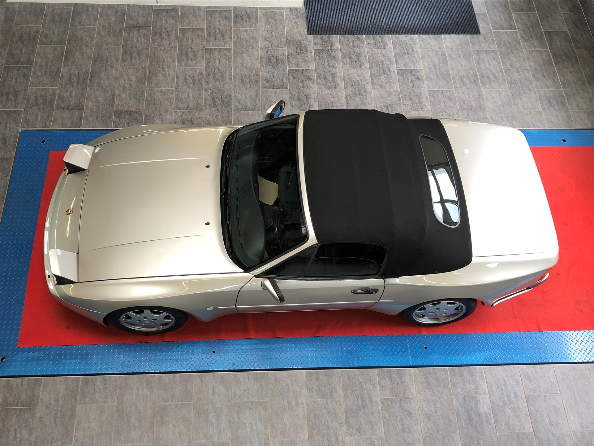 PORSCHE 944 S2 Cabriolet-image-30