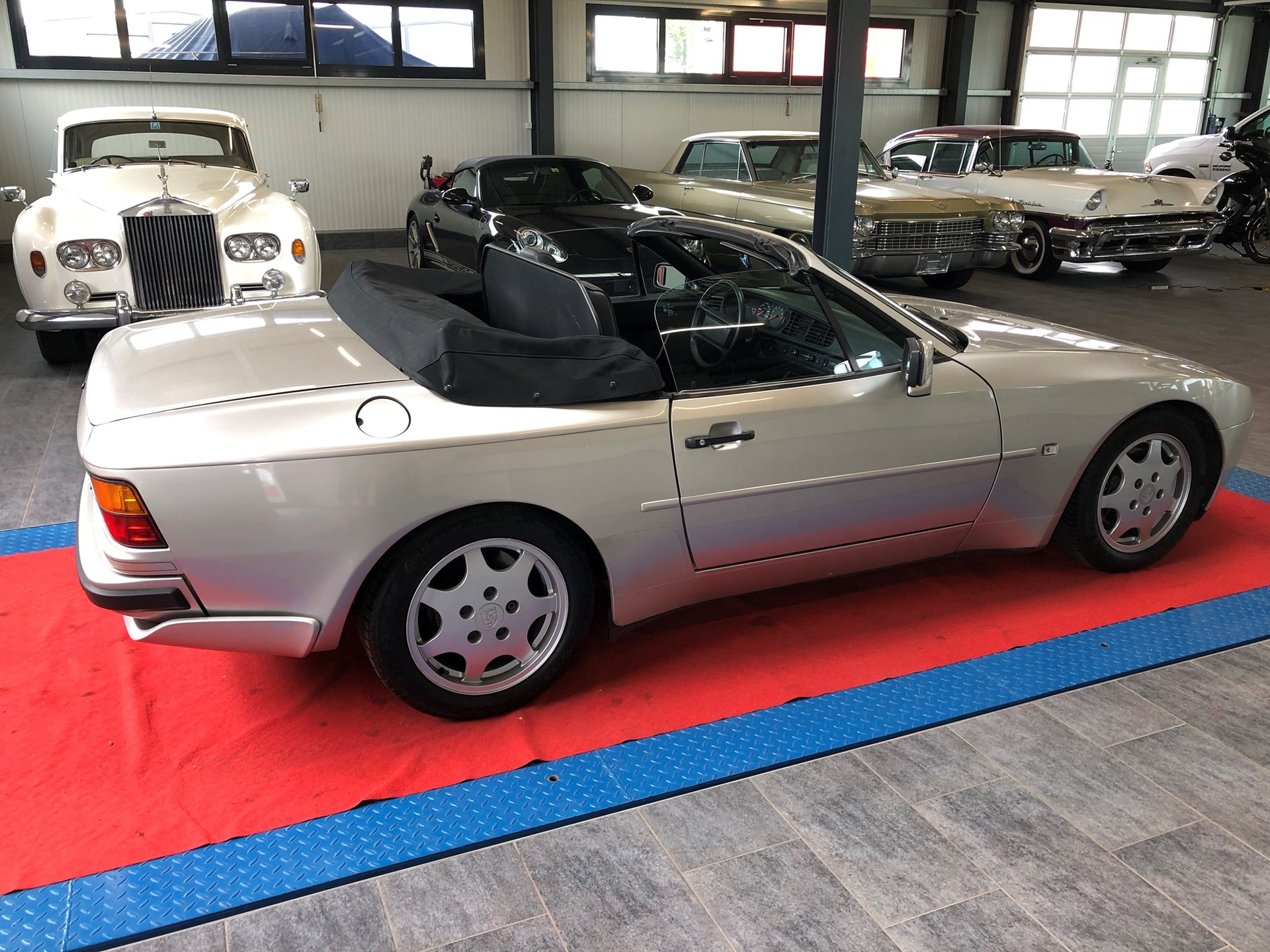 PORSCHE 944 S2 Cabriolet-image-9