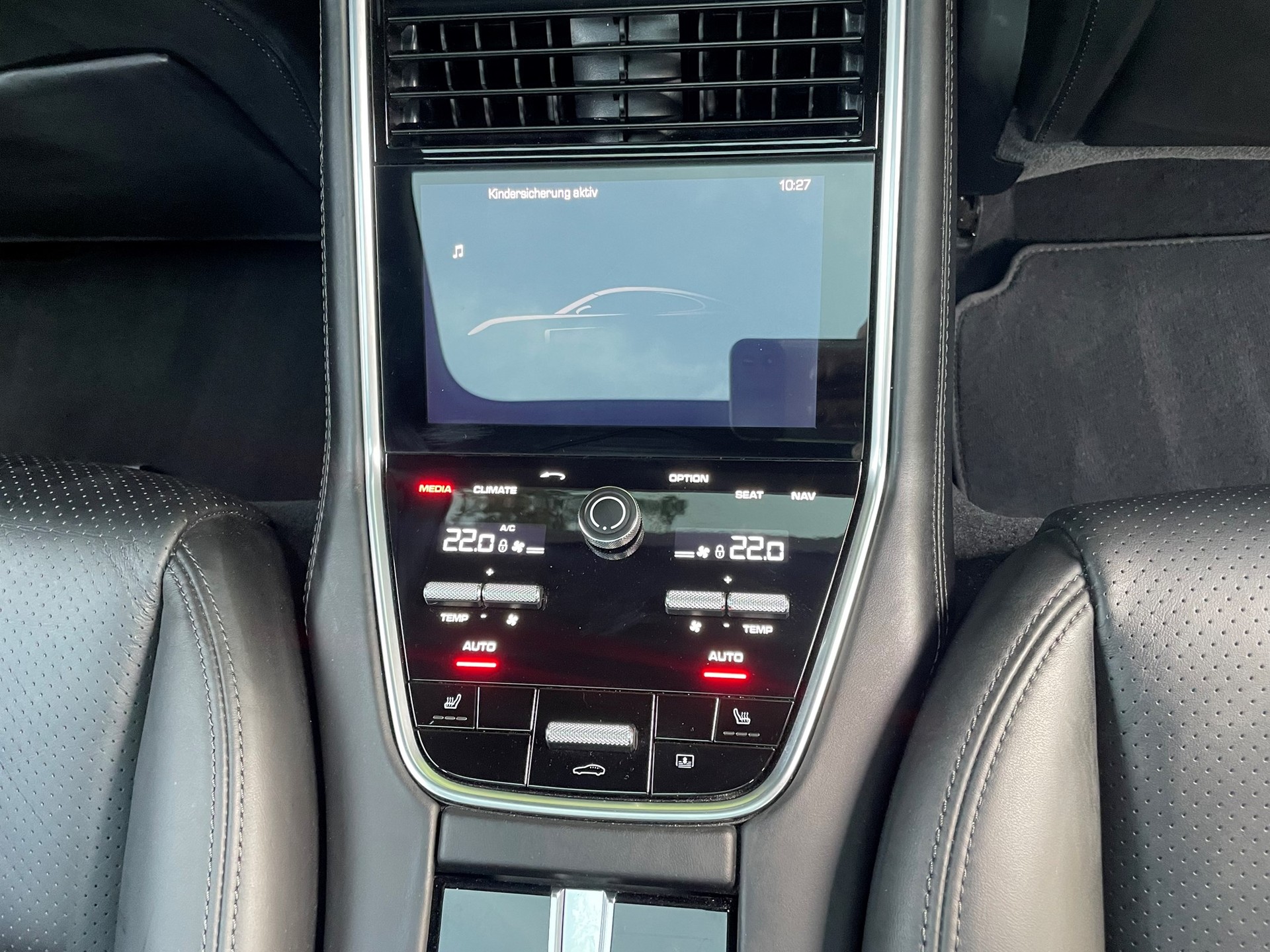 PORSCHE Panamera 4 E-Hybrid PDK-image-8