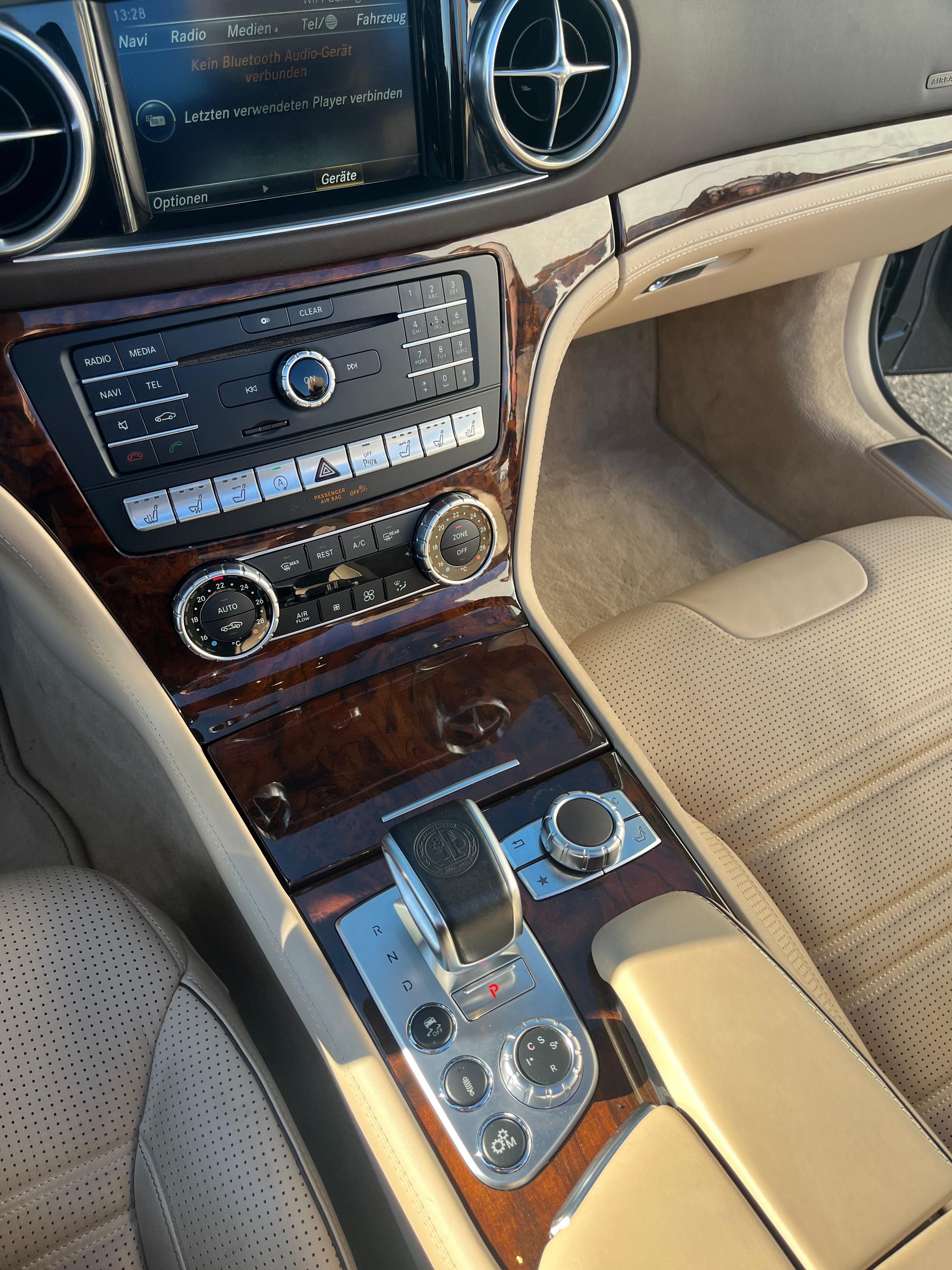 MERCEDES-BENZ SL 63 AMG Speedshift One to One Vollausstattung Werksumbau SL65-image-14