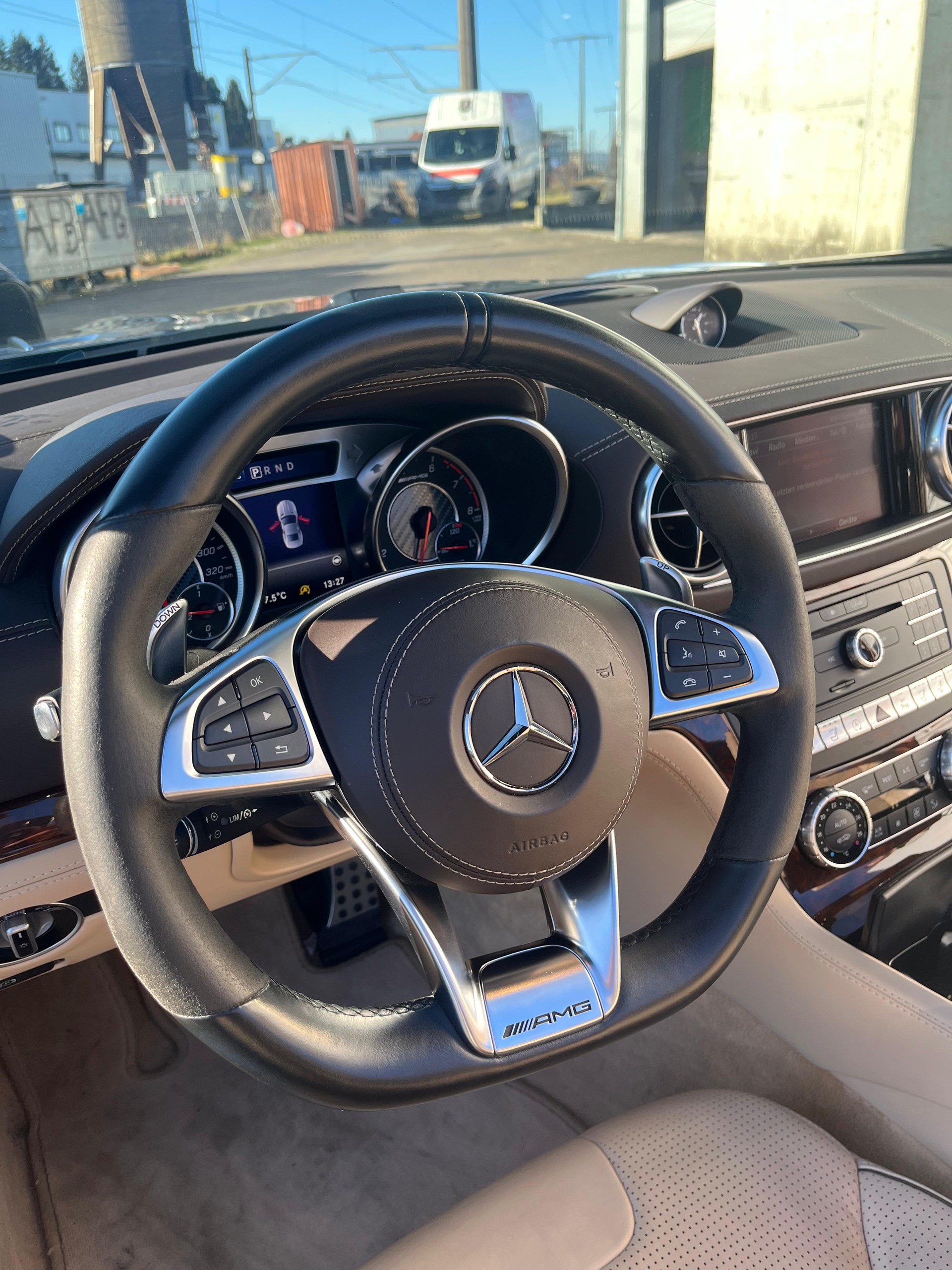 MERCEDES-BENZ SL 63 AMG Speedshift One to One Vollausstattung Werksumbau SL65-image-13