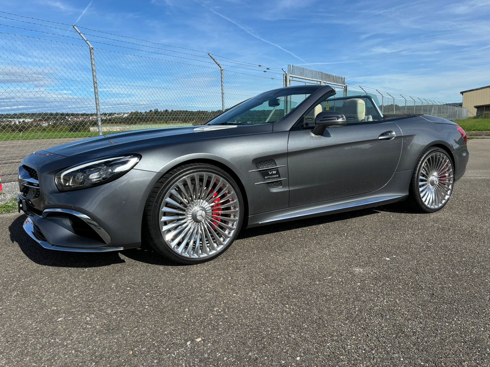 MERCEDES-BENZ SL 63 AMG Speedshift One to One Vollausstattung Werksumbau SL65-image-3