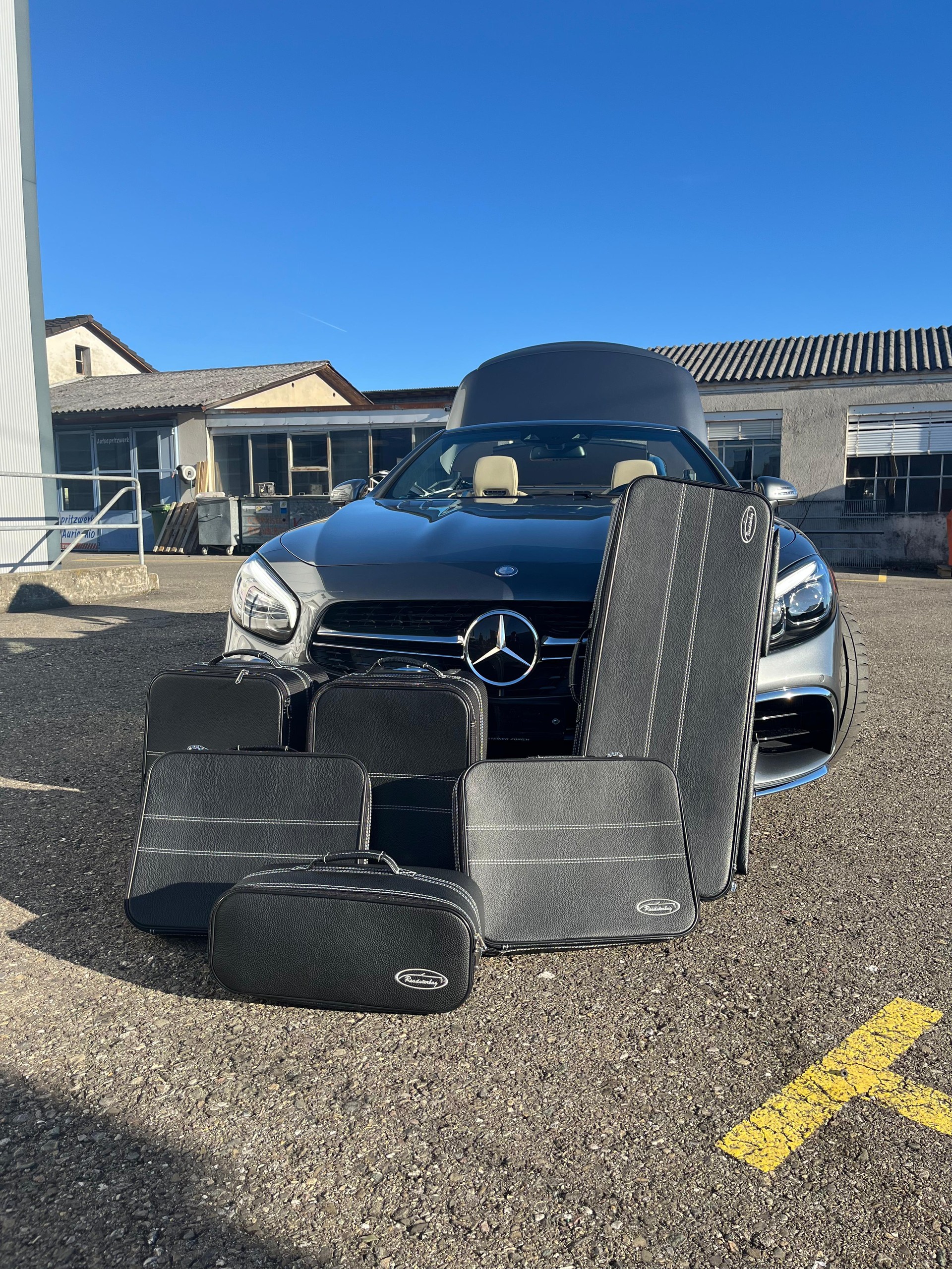 MERCEDES-BENZ SL 63 AMG Speedshift One of One Vollausstattung Werksumbau SL65-image-9