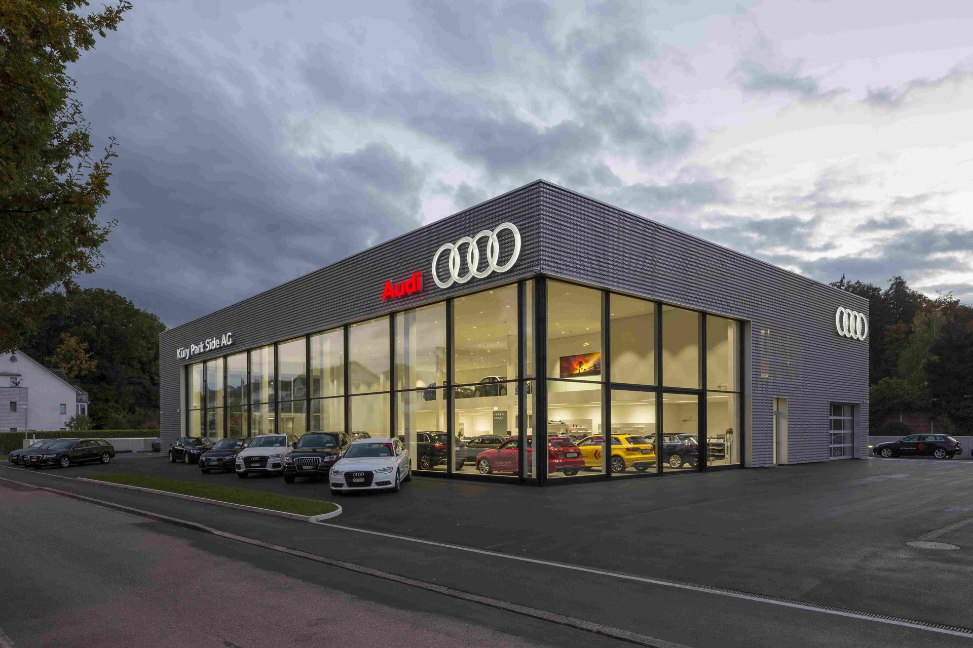 AUDI RSQ8 quattro tiptronic-image-7