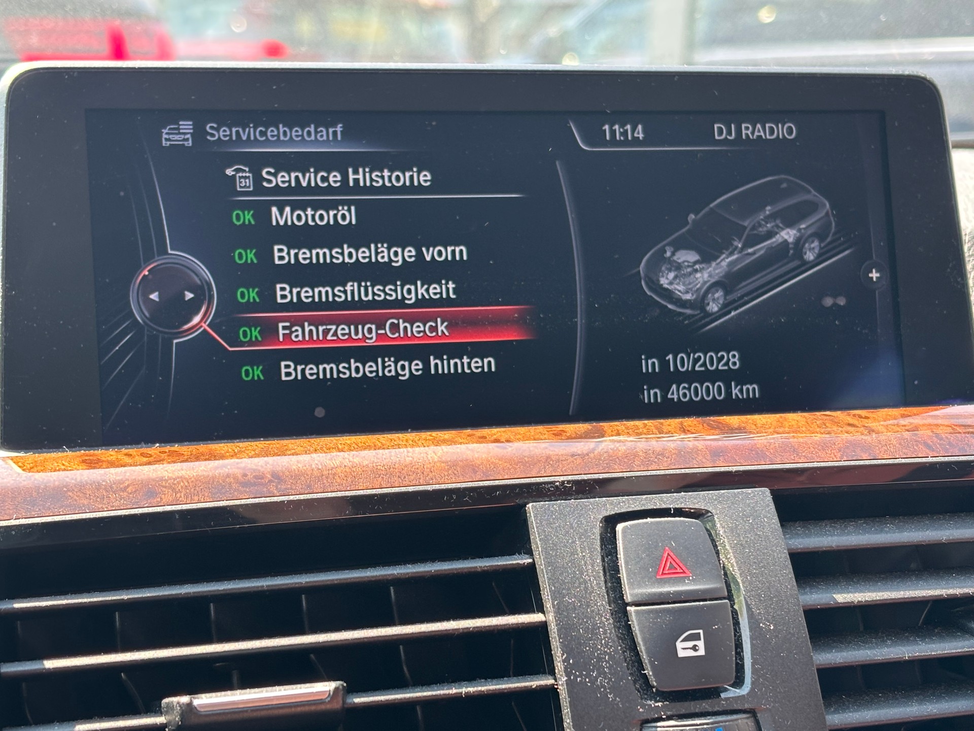 BMW 328i xDrive Touring Luxury Line Steptronic-image-17