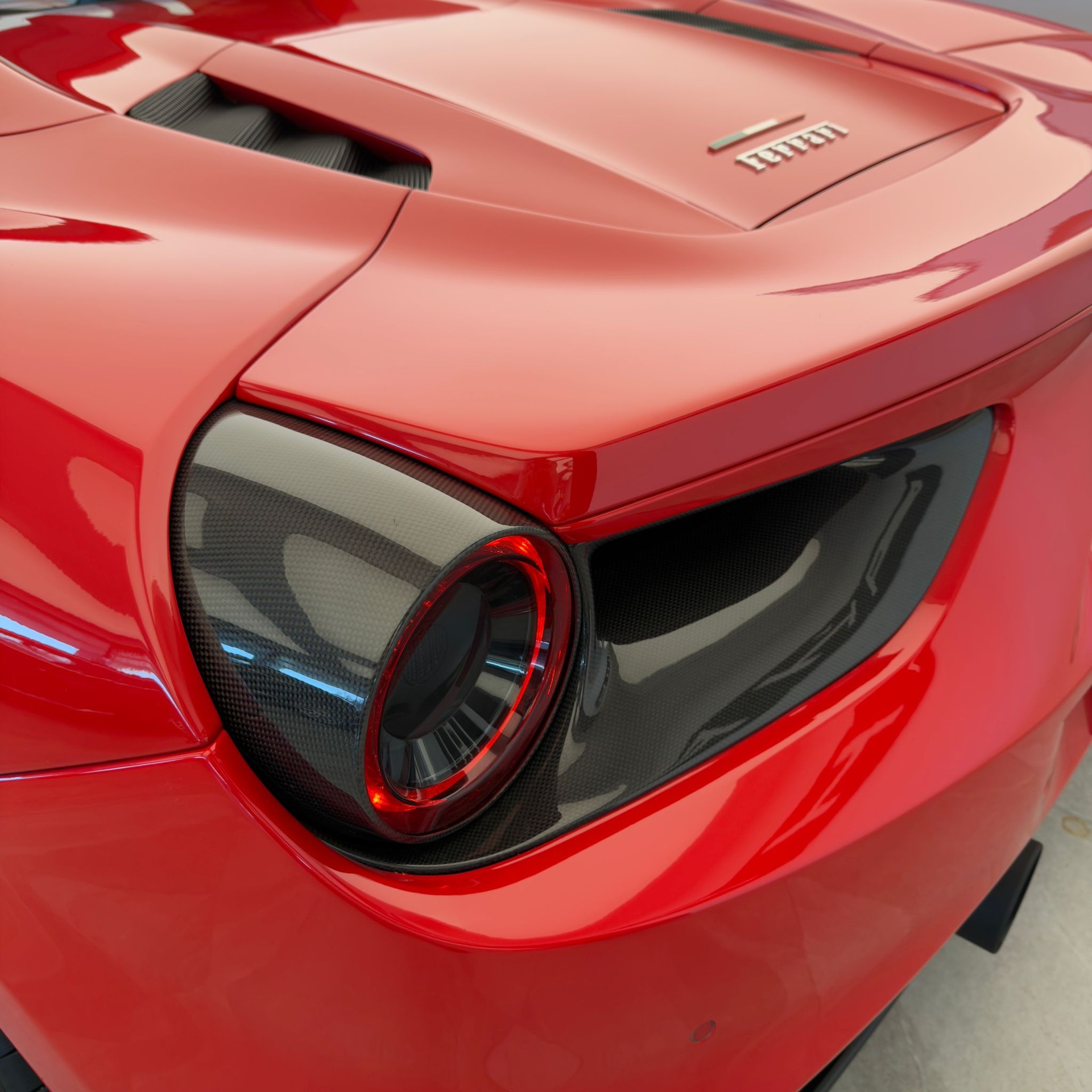 FERRARI 488 Spider 3.9 V8-image-11