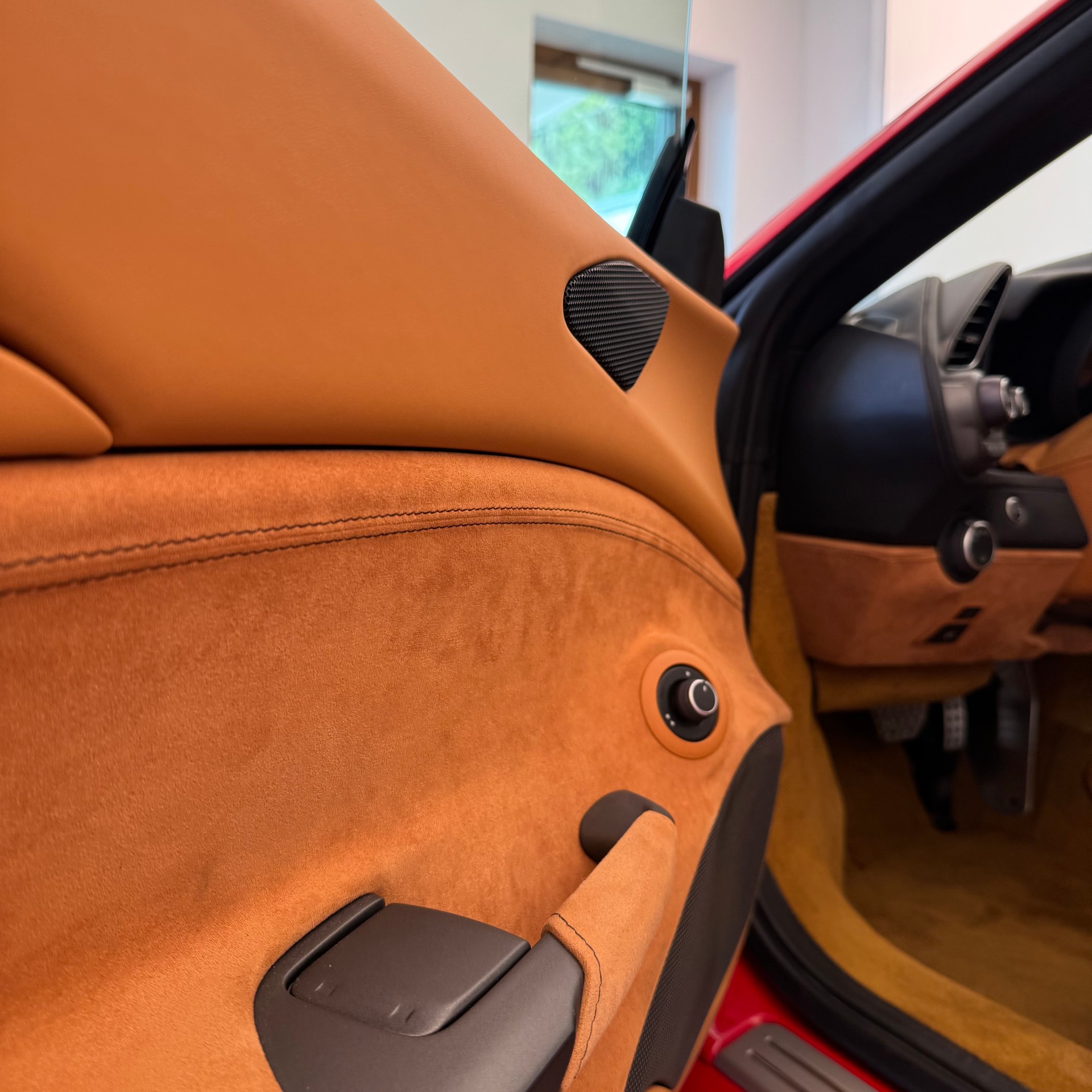FERRARI 488 Spider 3.9 V8-image-8