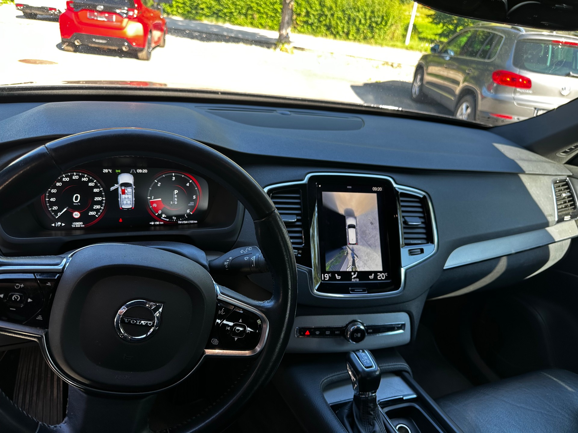 VOLVO XC90 D5 AWD Inscription Geartronic-image-4