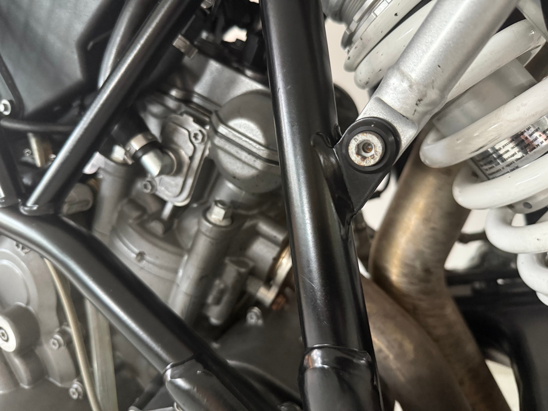 KTM 990 Super Duke-image-13