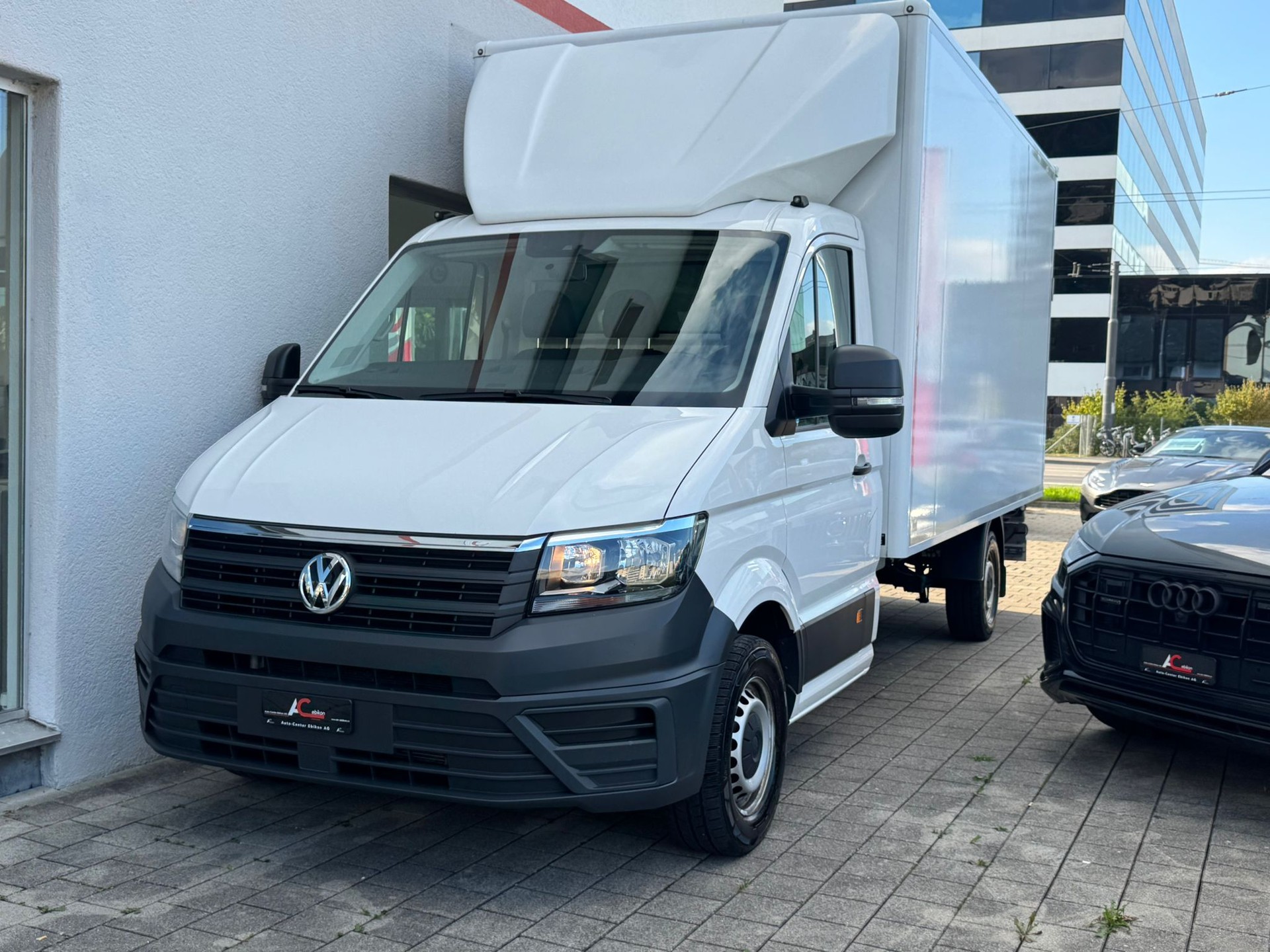 VW Crafter 35 2.0 TDI Koffer/Hebebuhne Champion L4 A
