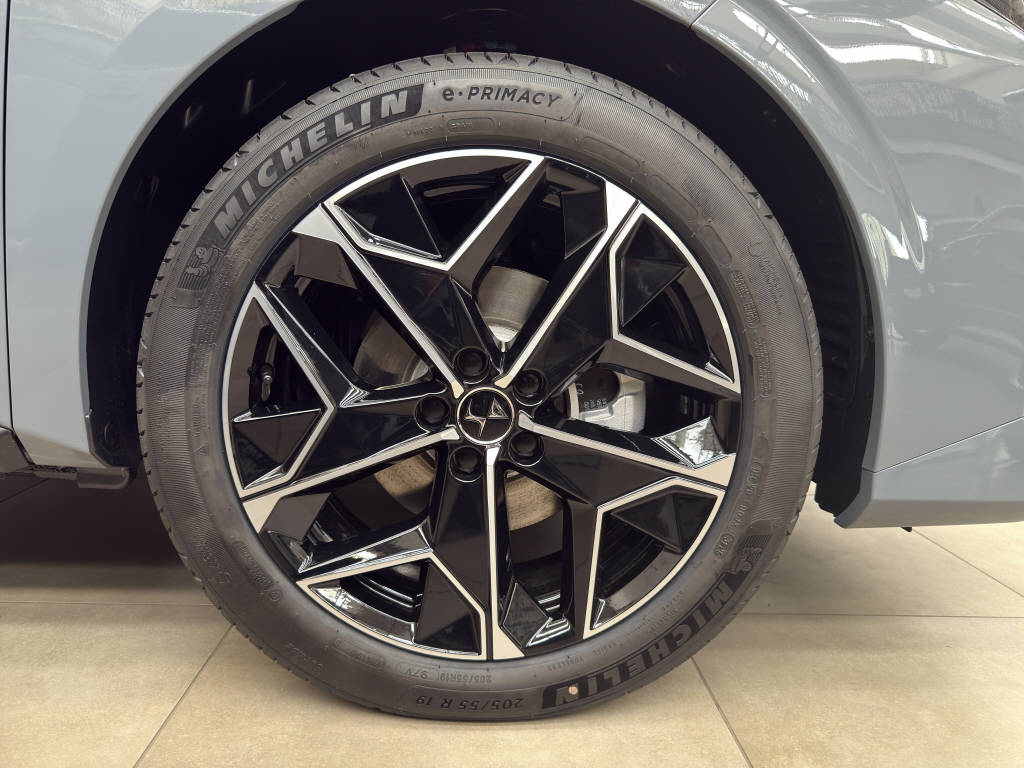 DS AUTOMOBILES No4 HYBRIDE 145 e-DCS6 Pallas-image-16