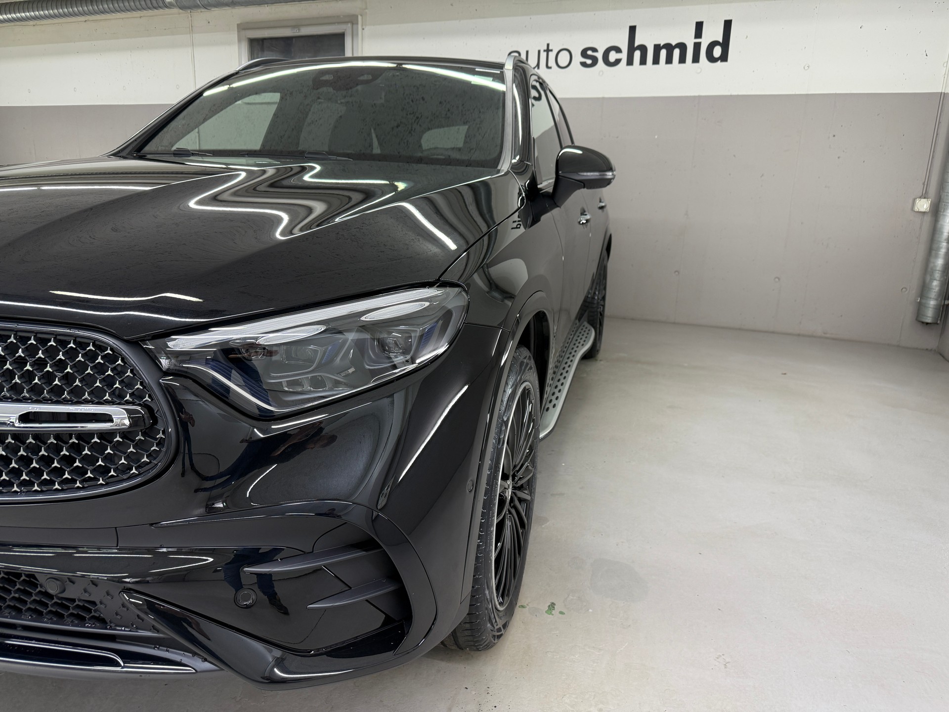 MERCEDES-BENZ GLC 300 4MATIC-image-4