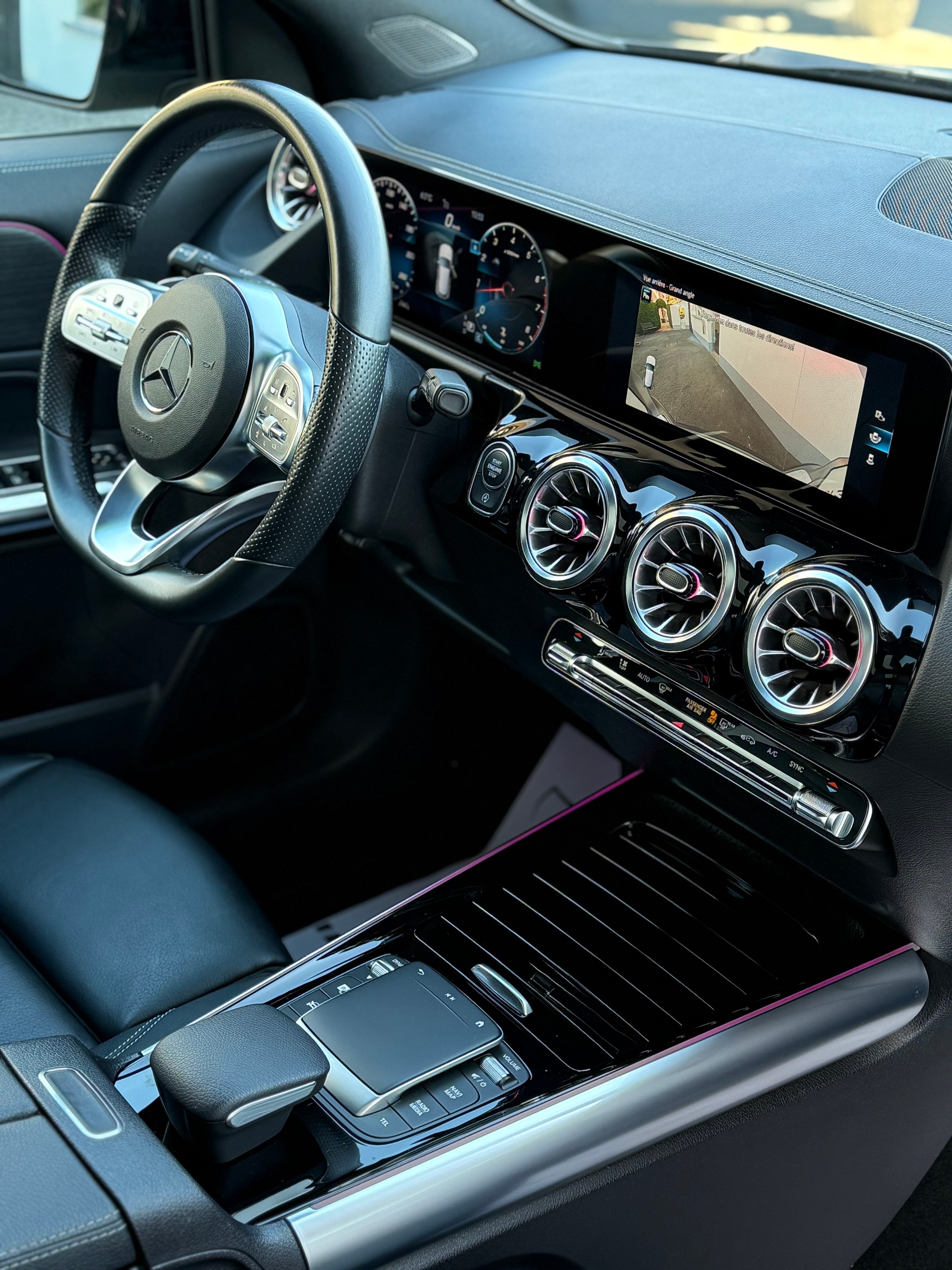 MERCEDES-BENZ GLA 200 AMG Line 7G-DCT GREY MATT-image-21