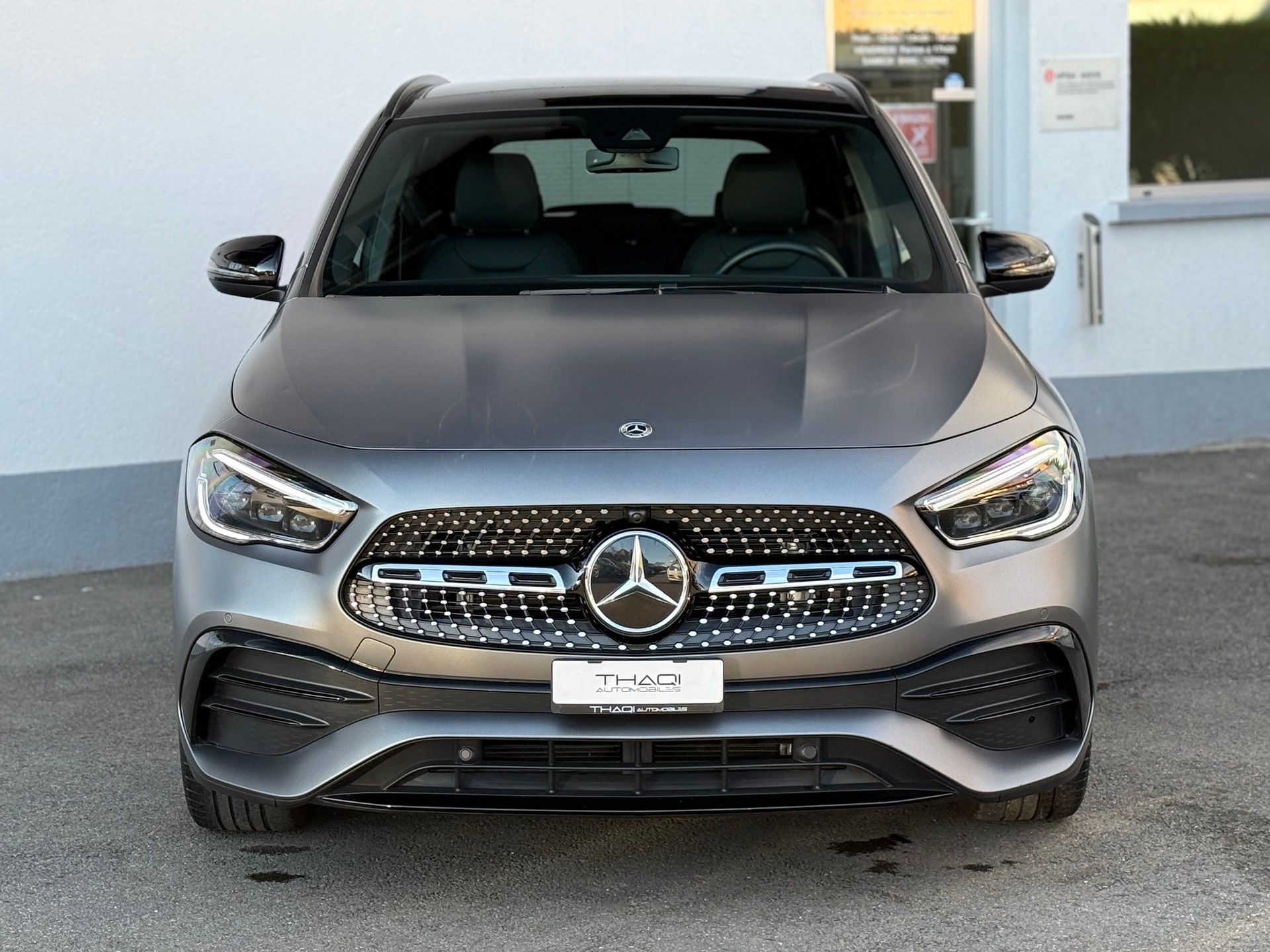 MERCEDES-BENZ GLA 200 AMG Line 7G-DCT GREY MATT-image-4
