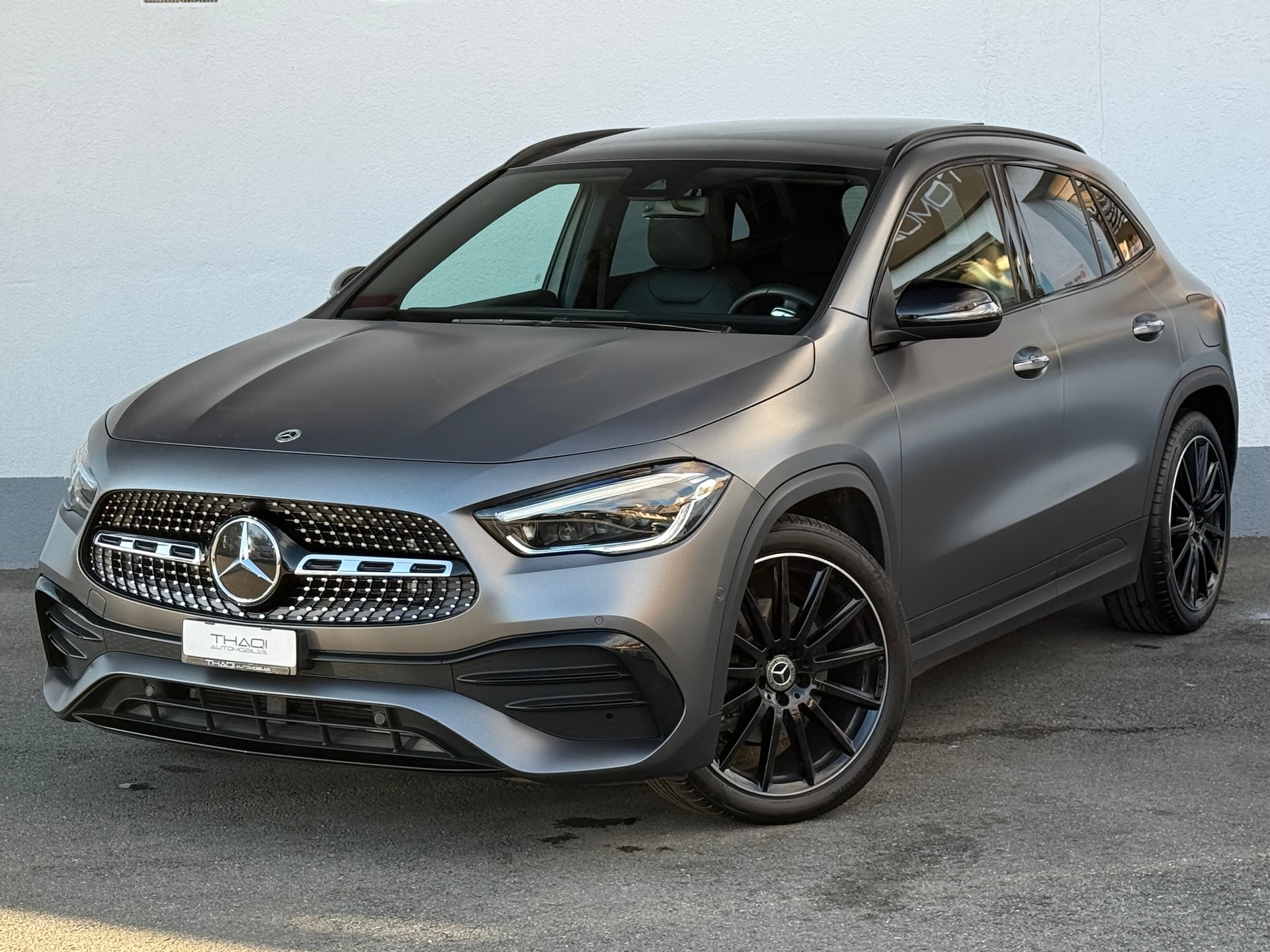 MERCEDES-BENZ GLA 200 AMG Line 7G-DCT GREY MATT