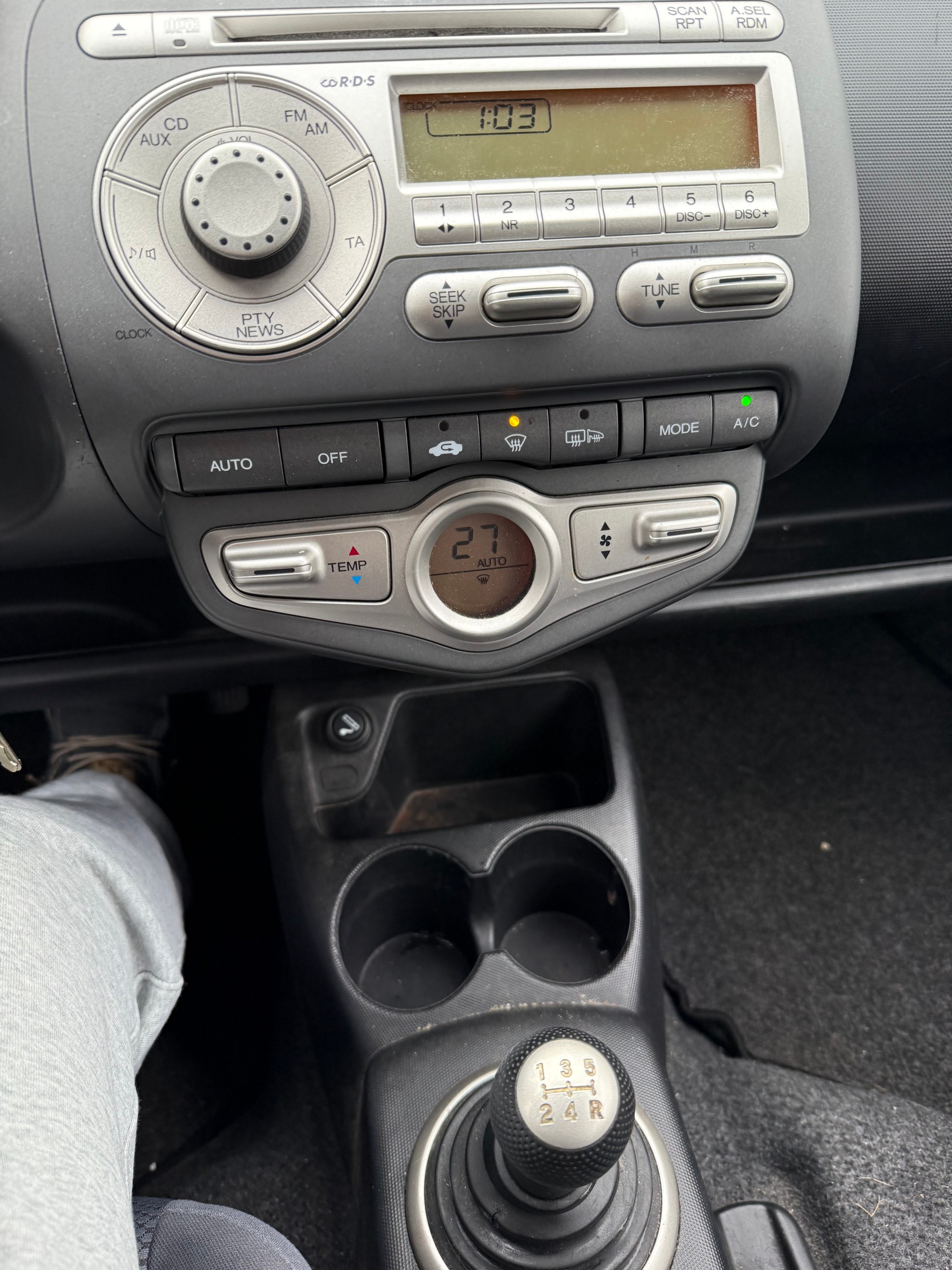 HONDA Jazz 1.4i ES-image-11