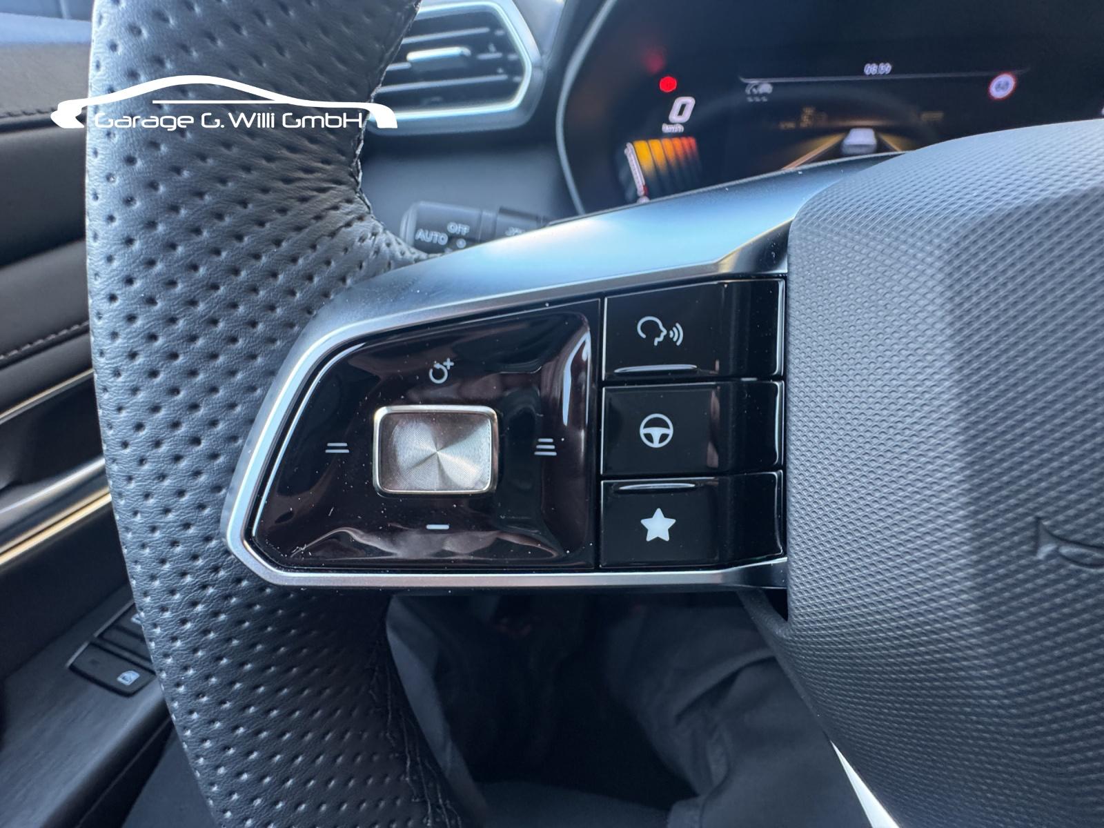 MG ZS 1.5 Hybrid+ Luxury-image-11