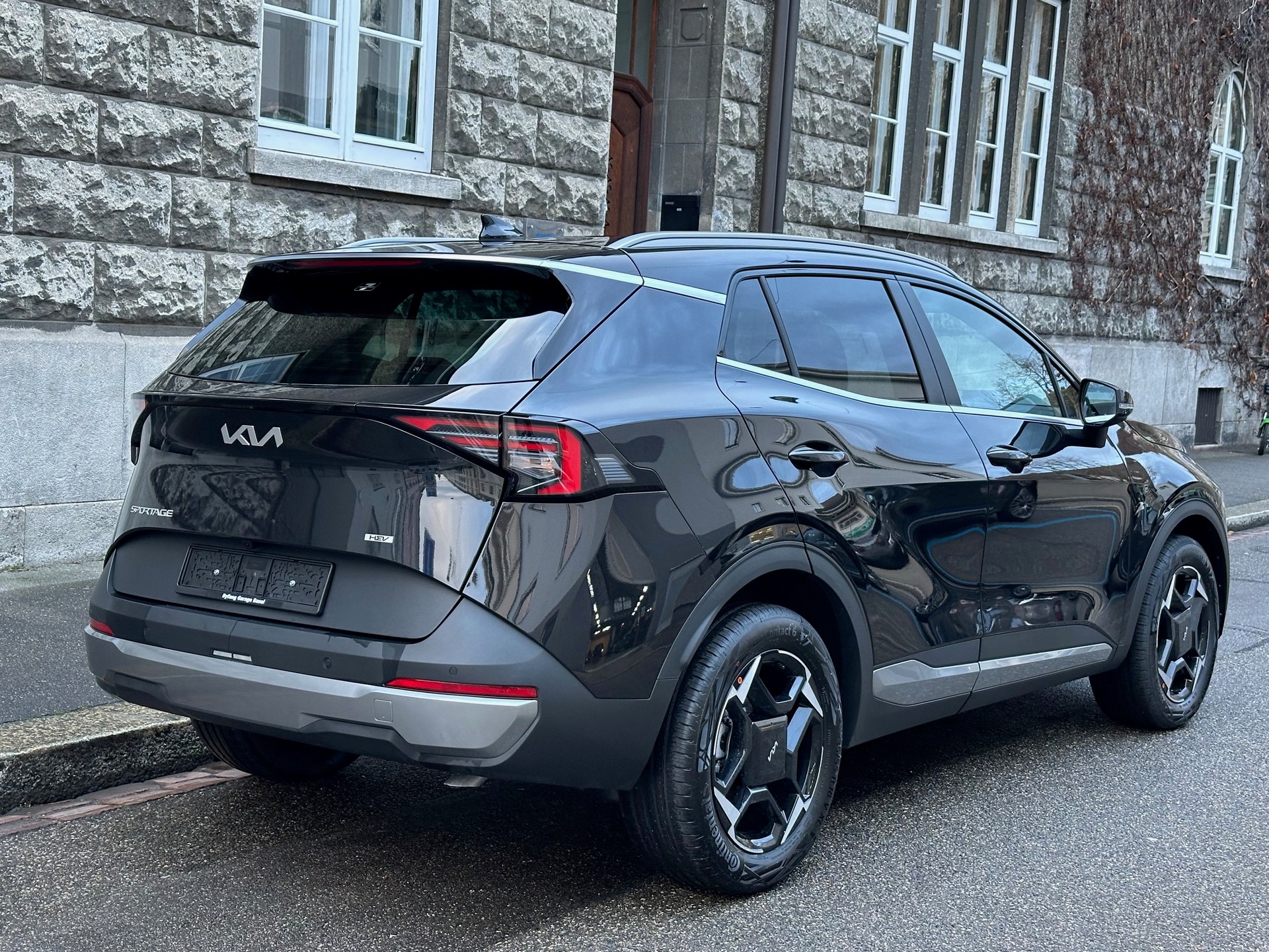 KIA Sportage 1.6T-GDi HEV Power Edition 4x4 A-image-4