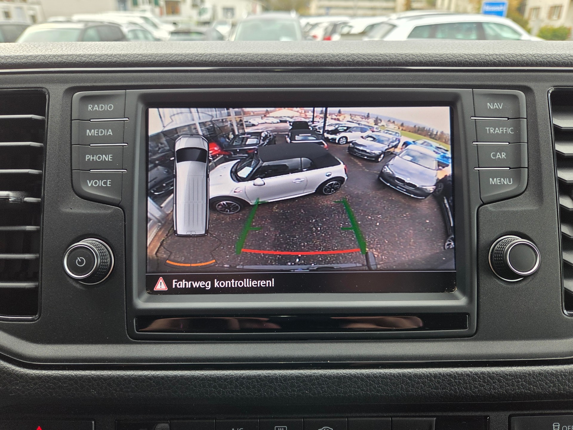VW Crafter 35 2.0 BiTDI Entry L3 A-image-16
