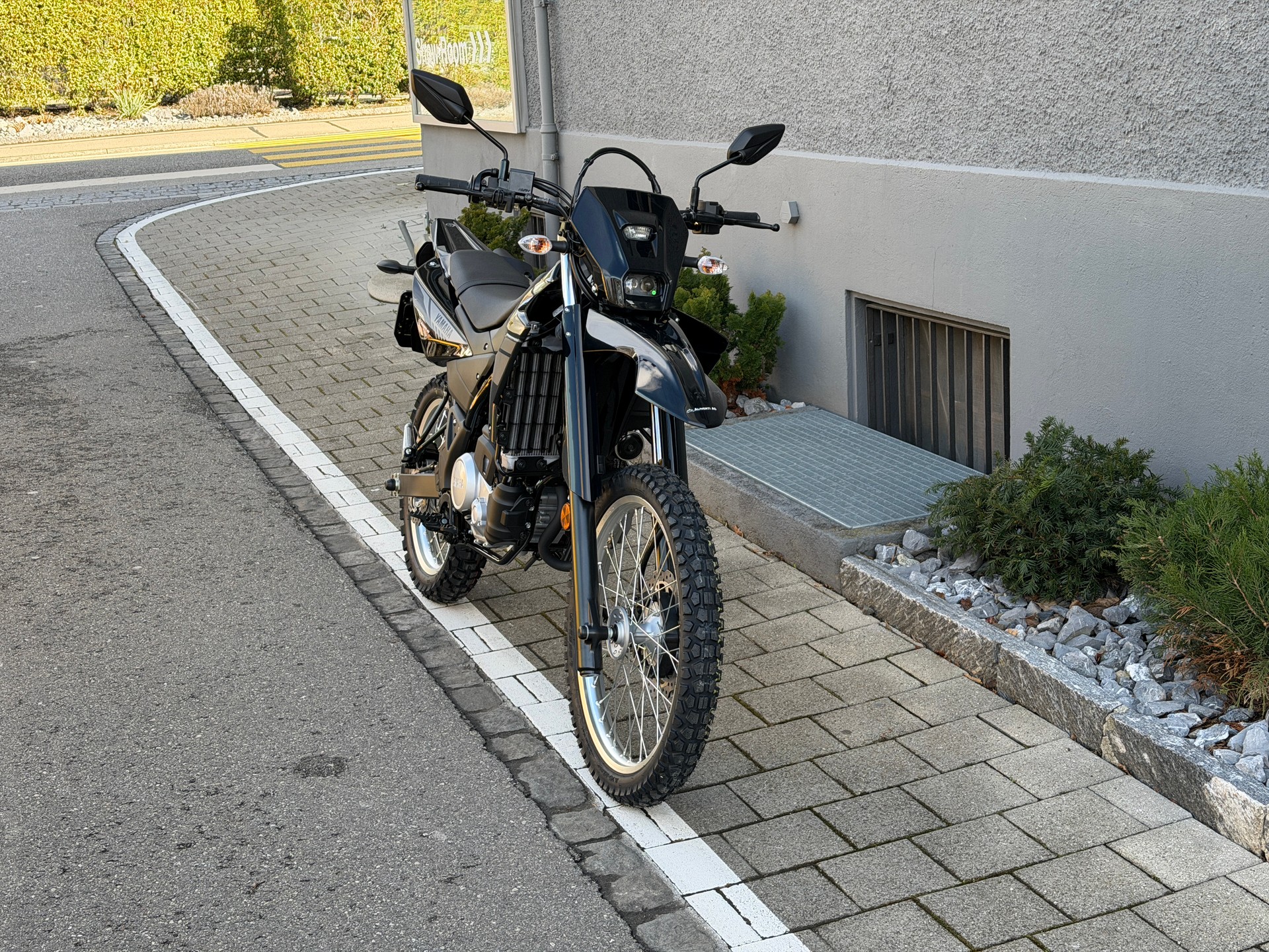YAMAHA WR 125 R 2026-image-10