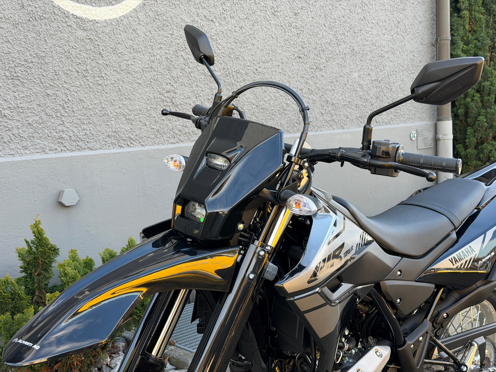YAMAHA WR 125 R 2026-image-1