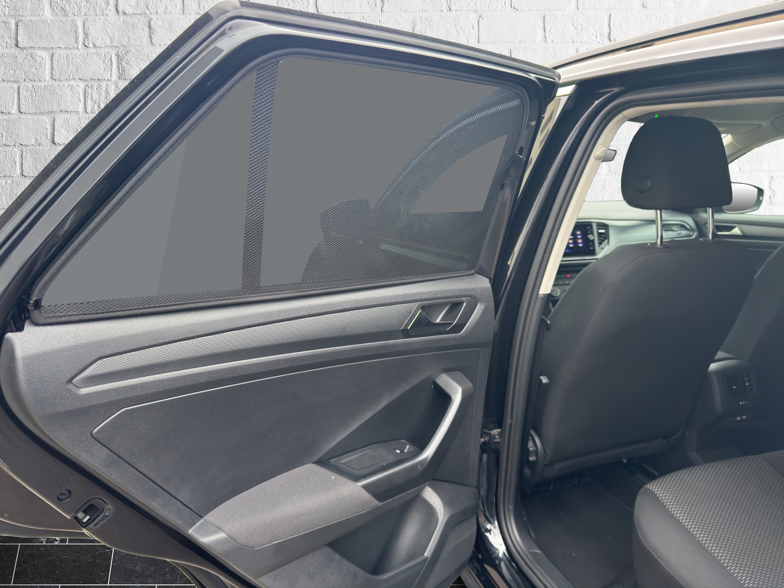 VW T-Roc 1.0 TSI Value-image-24