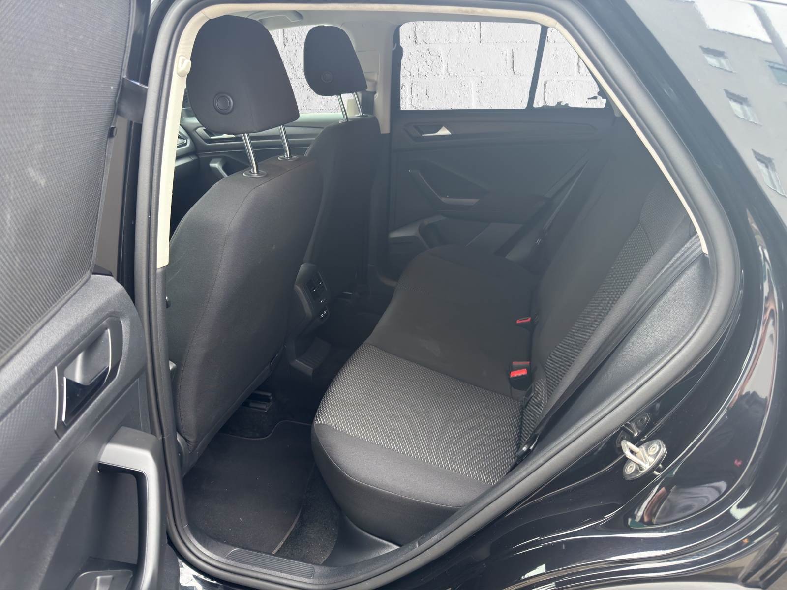 VW T-Roc 1.0 TSI Value-image-23