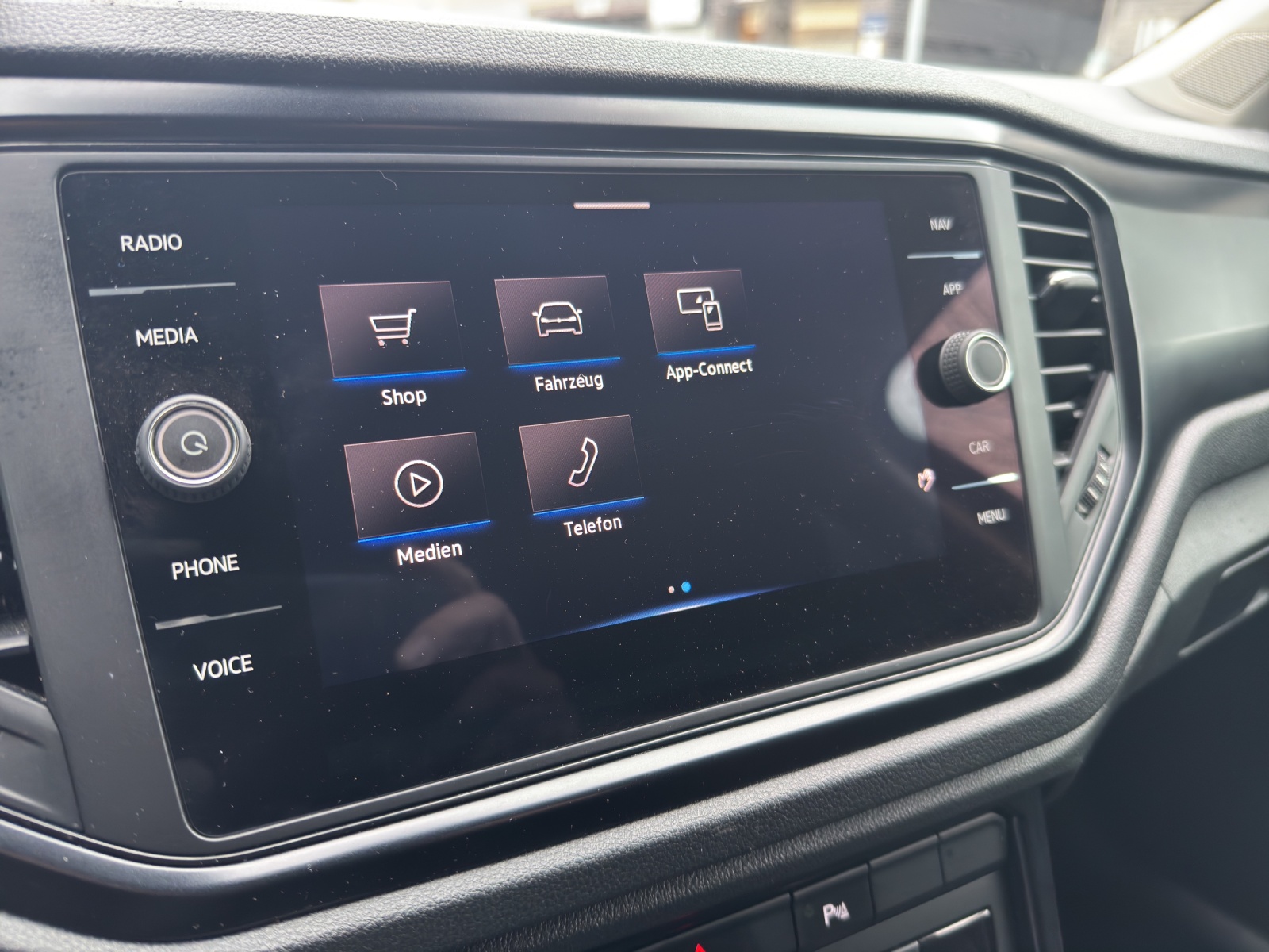 VW T-Roc 1.0 TSI Value-image-18