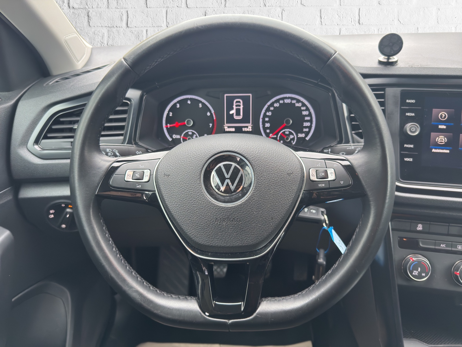 VW T-Roc 1.0 TSI Value-image-13
