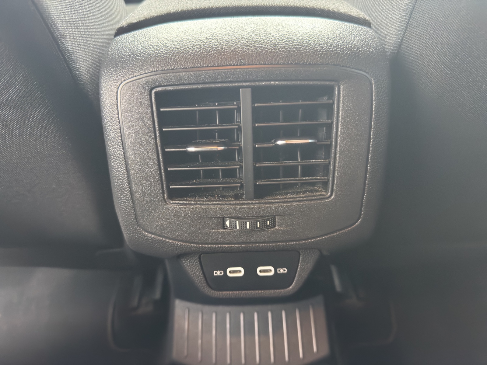 VW T-Roc 1.0 TSI Value-image-25