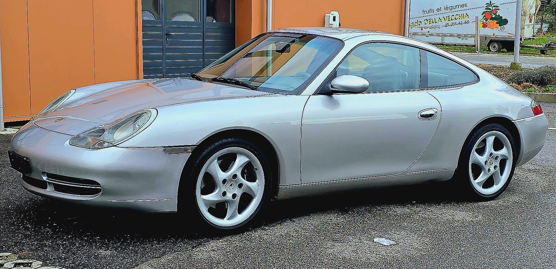 PORSCHE Carrera 996-image-1