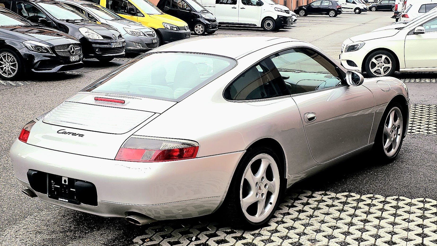 PORSCHE Carrera 996-image-6