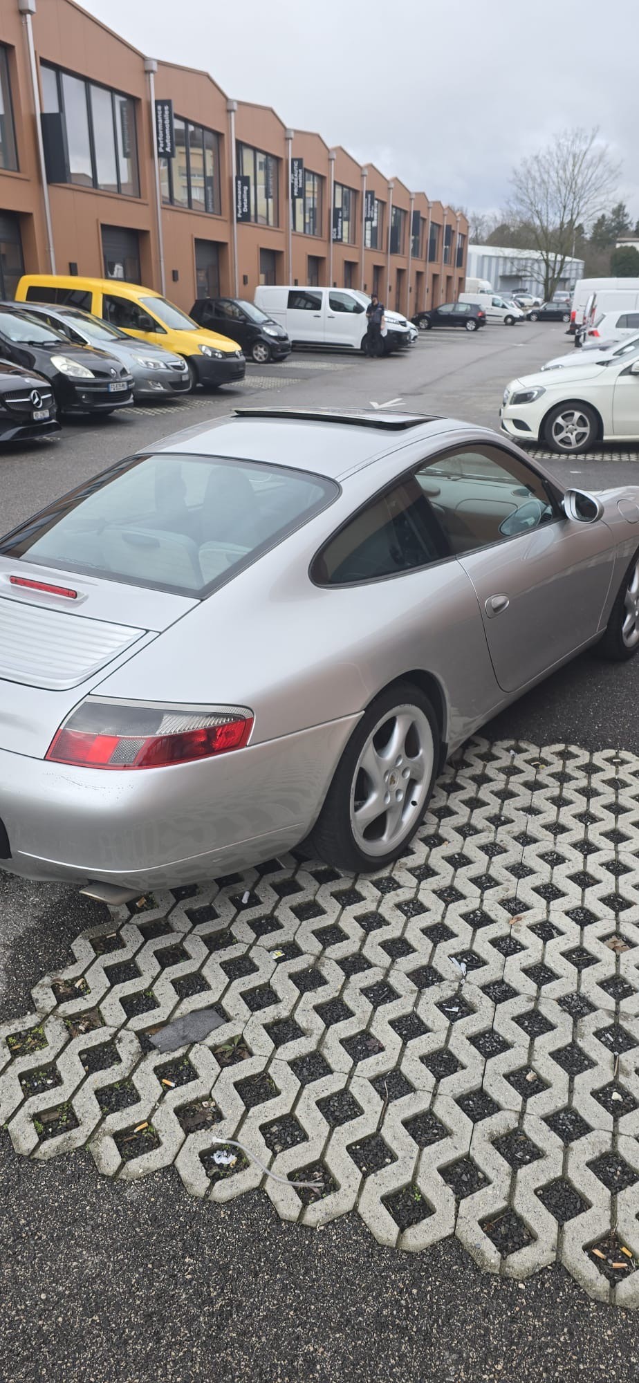 PORSCHE Carrera 996-image-8