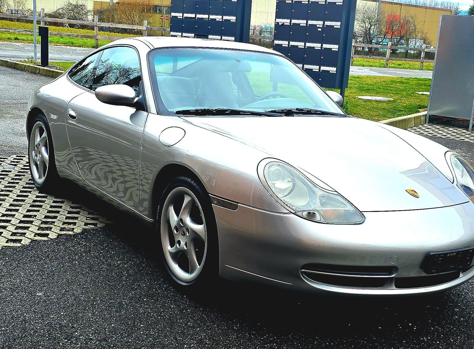 PORSCHE Carrera 996