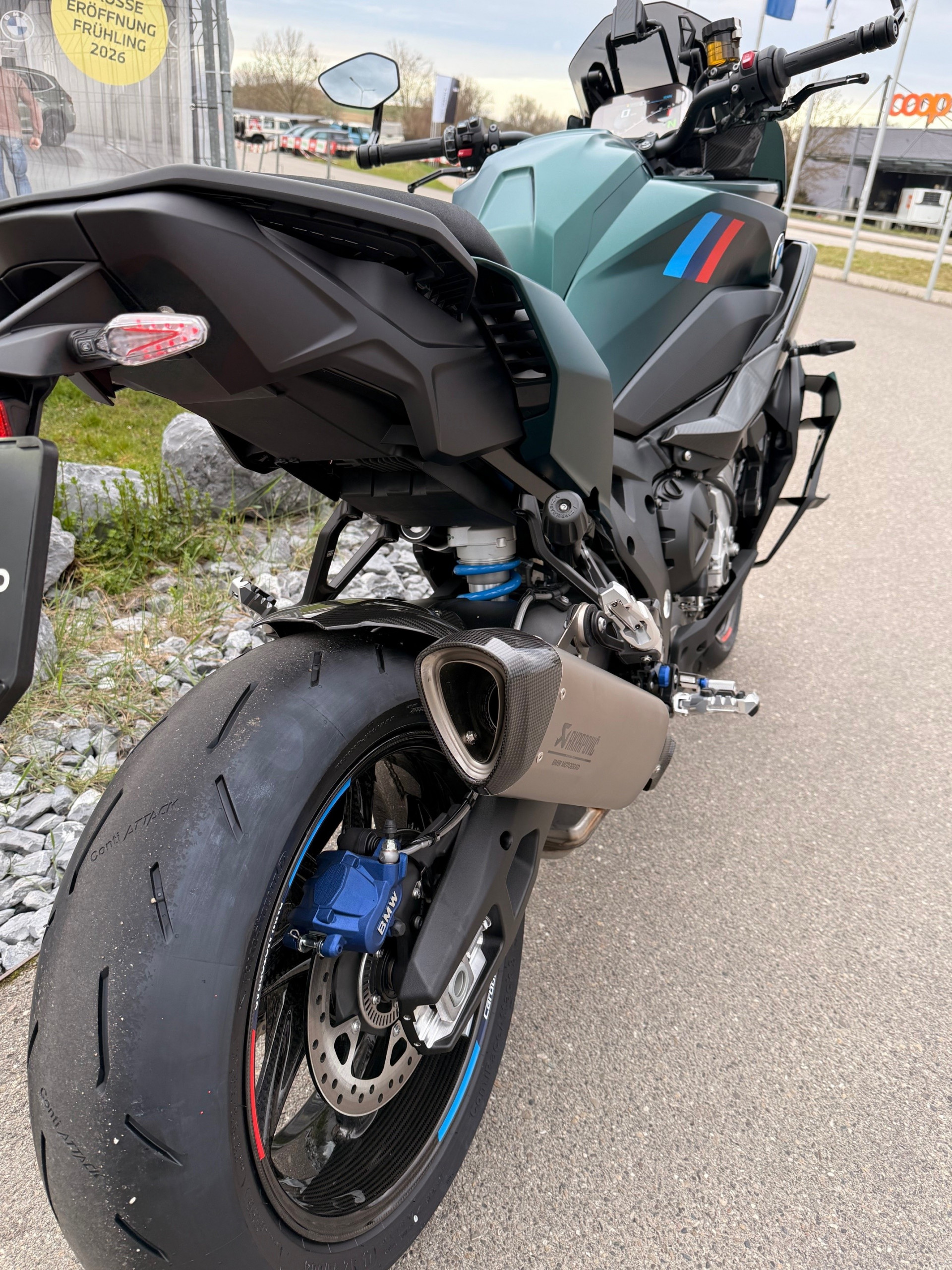 BMW M 1000 XR Competition M Competition in Aurelius green metallic-image-6