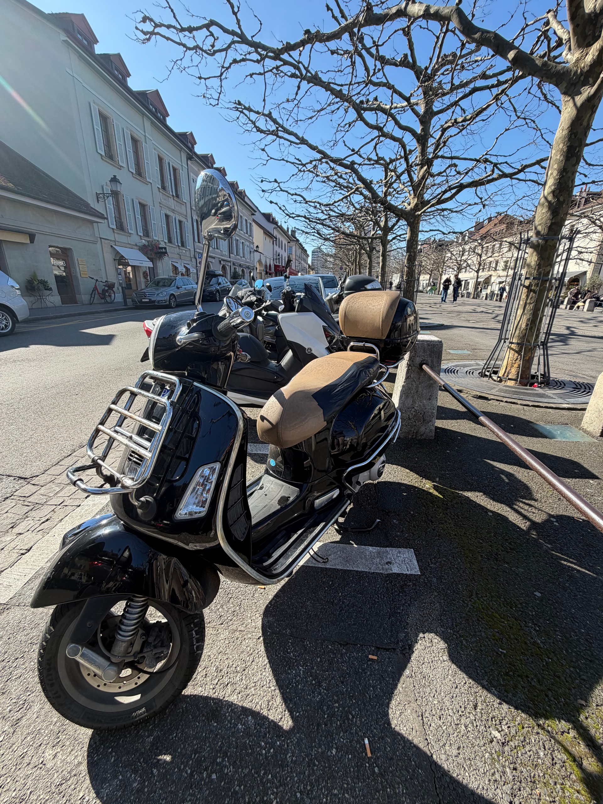PIAGGIO Vespa GTS 250 i.e.-image-1