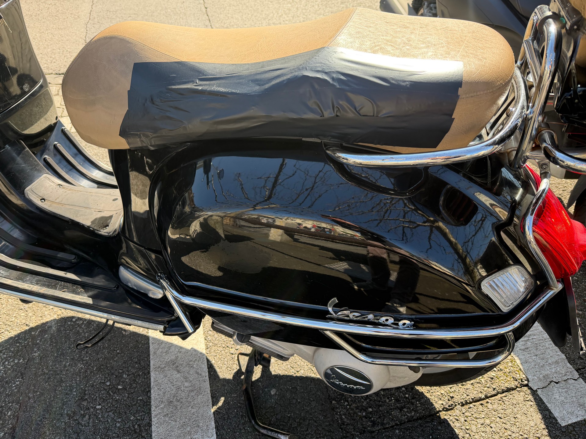 PIAGGIO Vespa GTS 250 i.e.-image-6