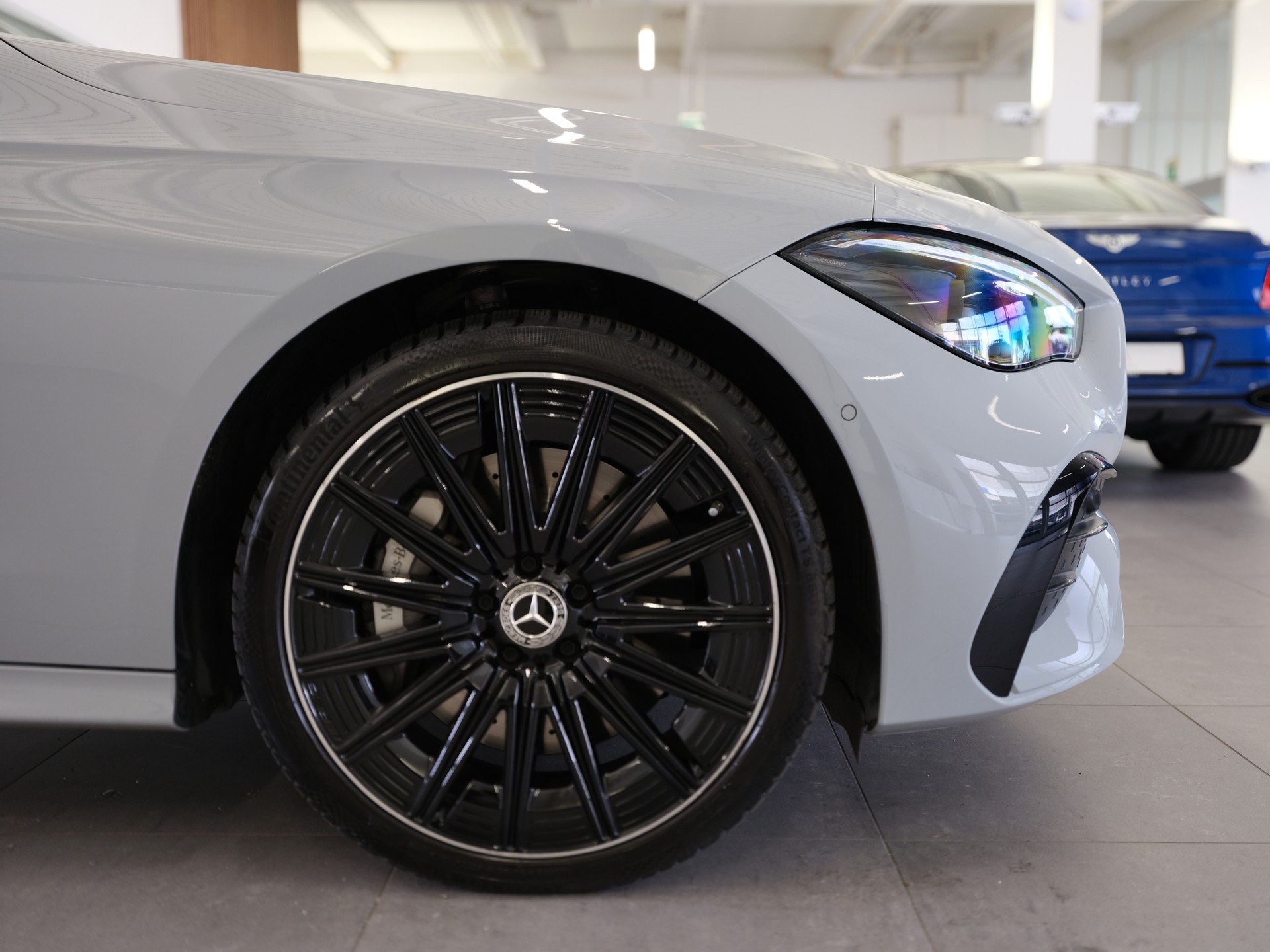 MERCEDES-BENZ CLE 450 Cabrio 4Matic 9G-Tronic *AMG Line Premium* *Burmester Soundsystem* *Head-Up Display*-image-7
