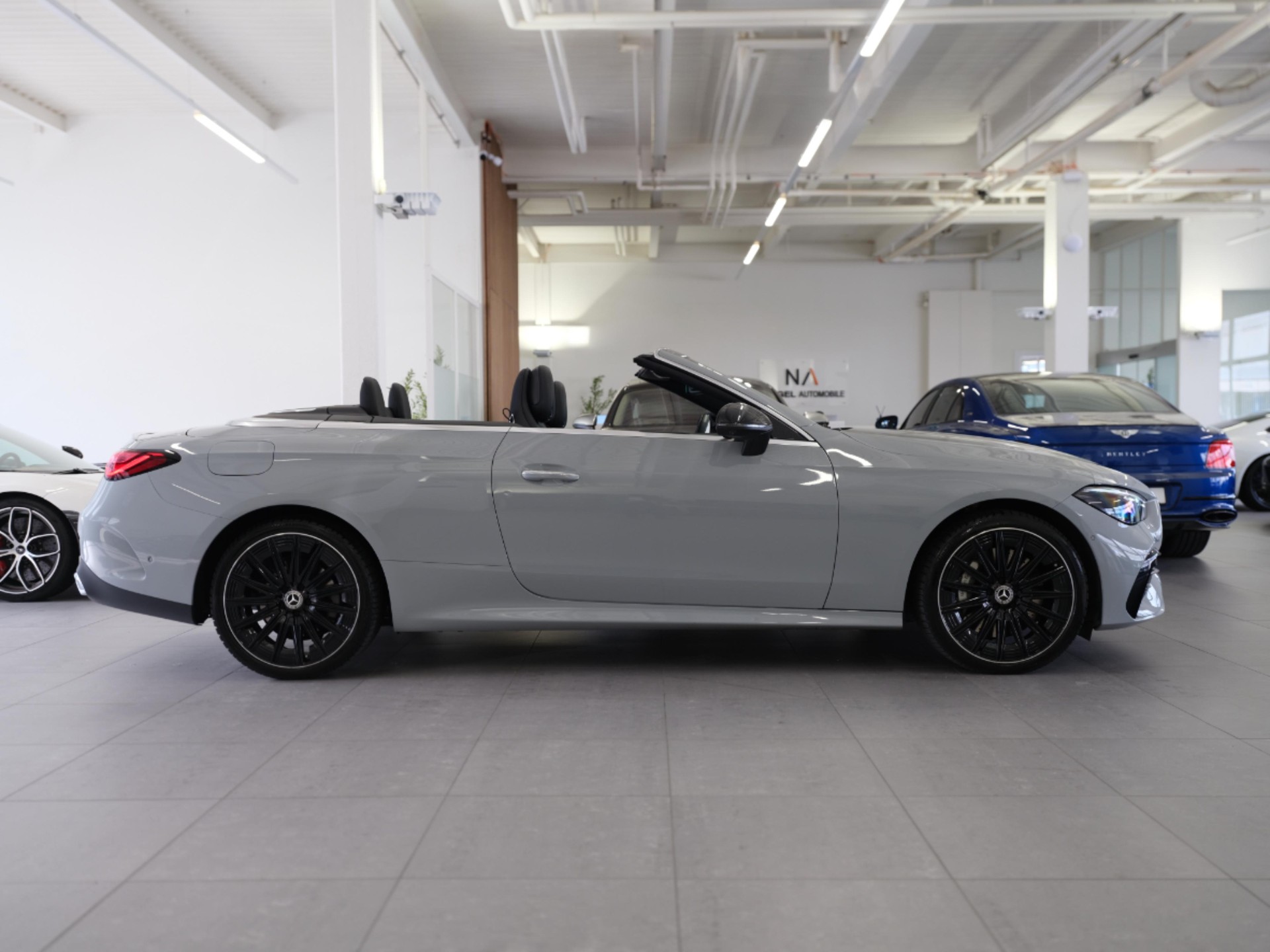 MERCEDES-BENZ CLE 450 Cabrio 4Matic 9G-Tronic *AMG Line Premium* *Burmester Soundsystem* *Head-Up Display*-image-6