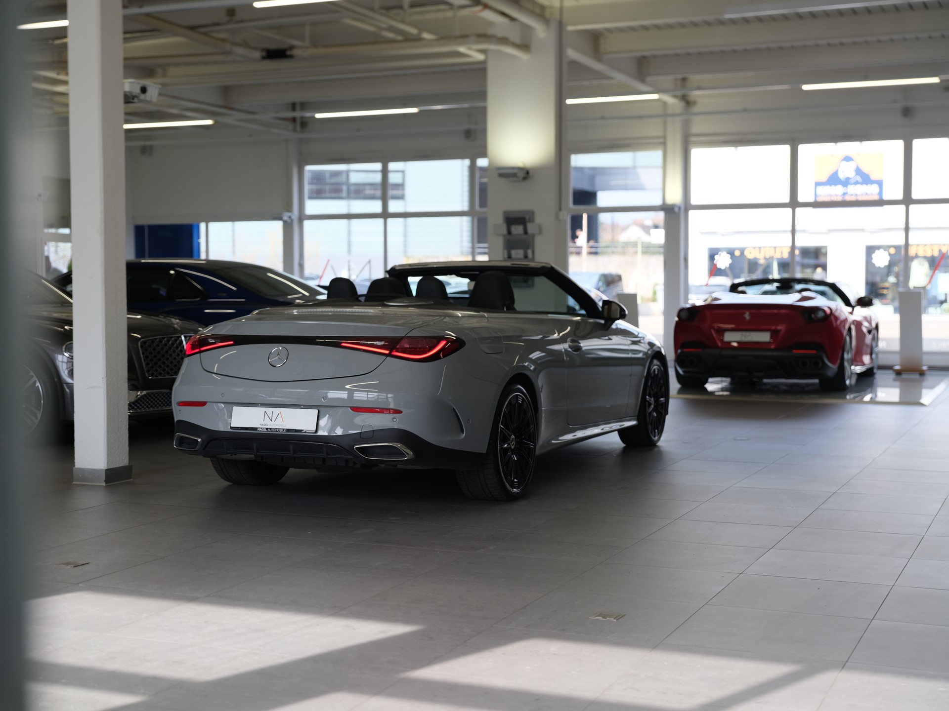 MERCEDES-BENZ CLE 450 Cabrio 4Matic 9G-Tronic *AMG Line Premium* *Burmester Soundsystem* *Head-Up Display*-image-12