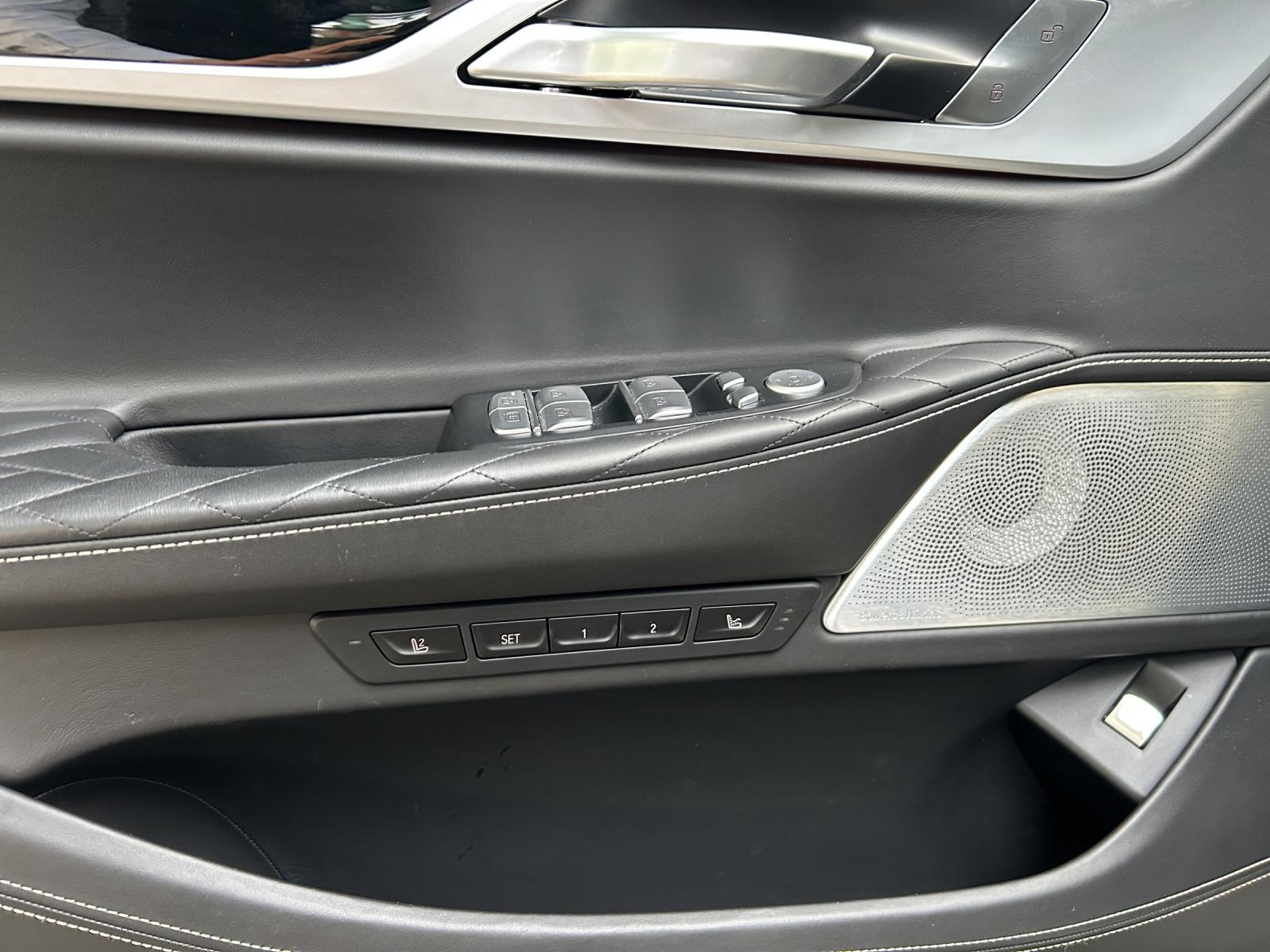 BMW 750i xDrive SAG-image-14